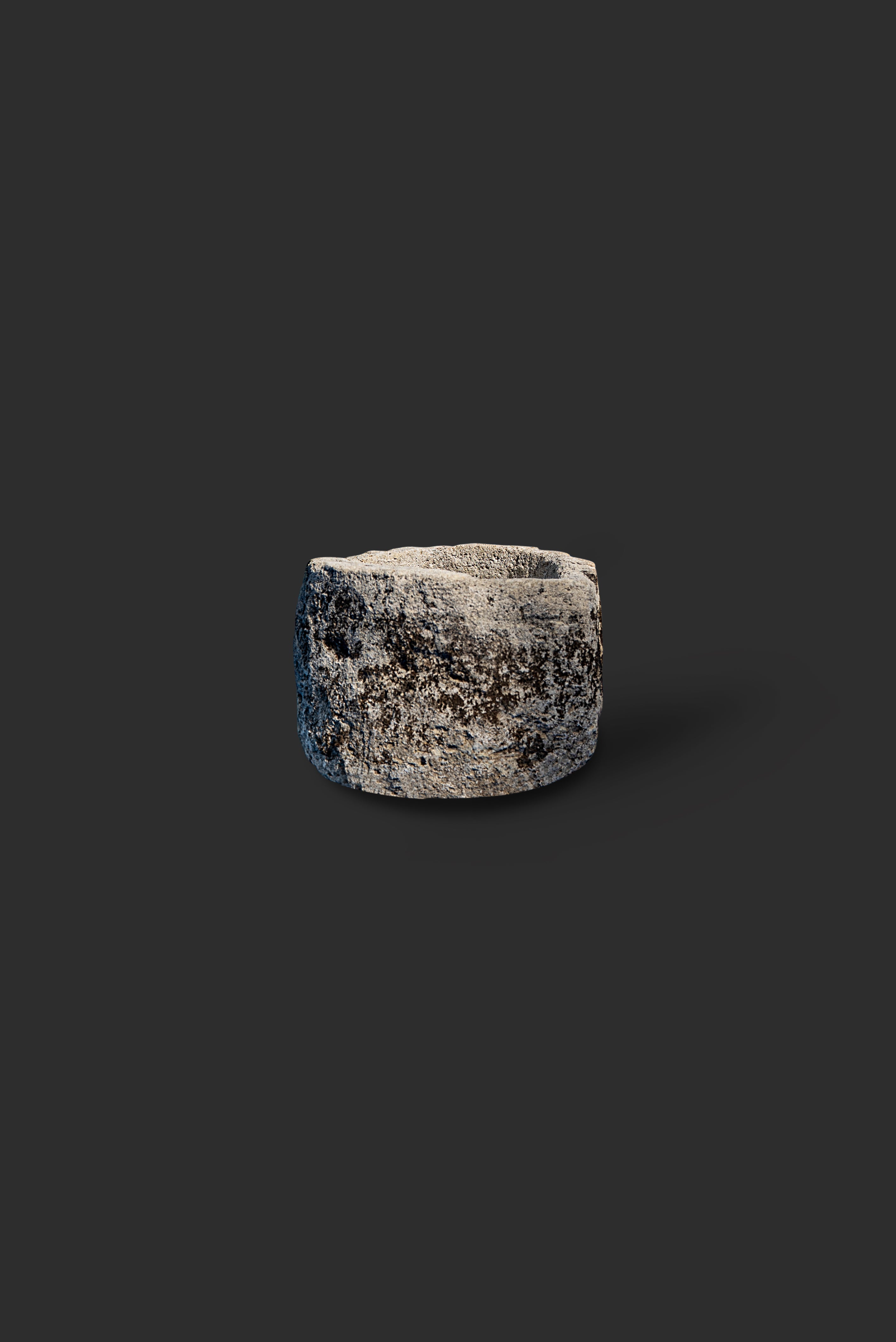 limestone-planter-1003-2
