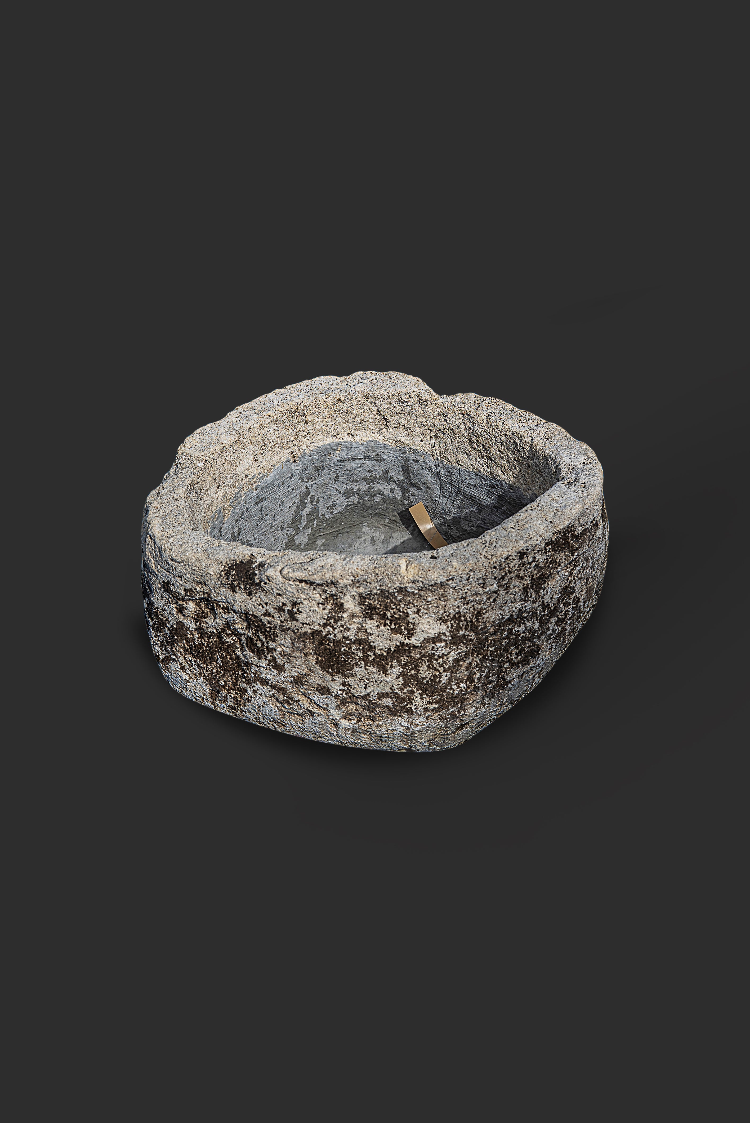 limestone-planter-1003-4