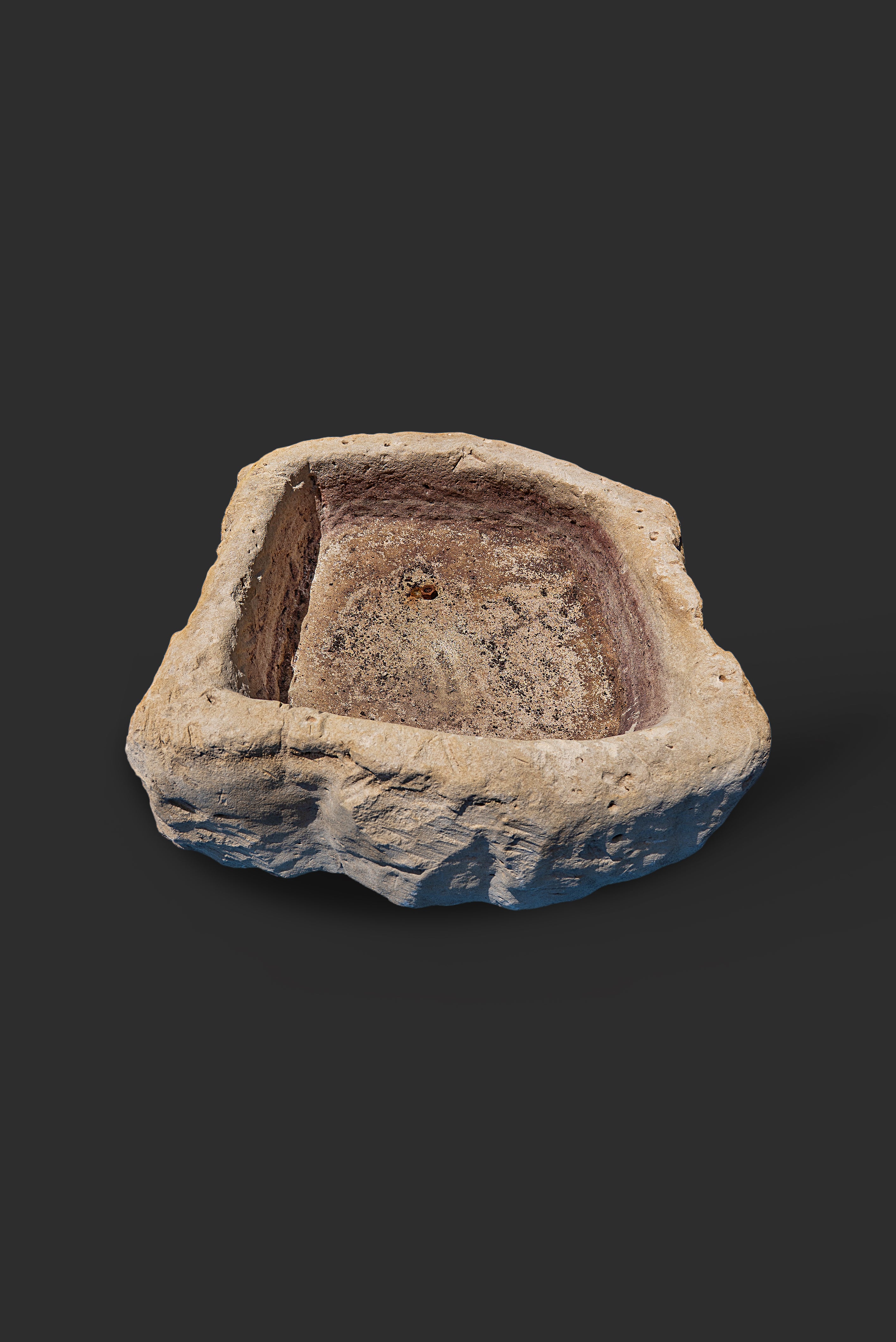 limestone-planter-1037-4