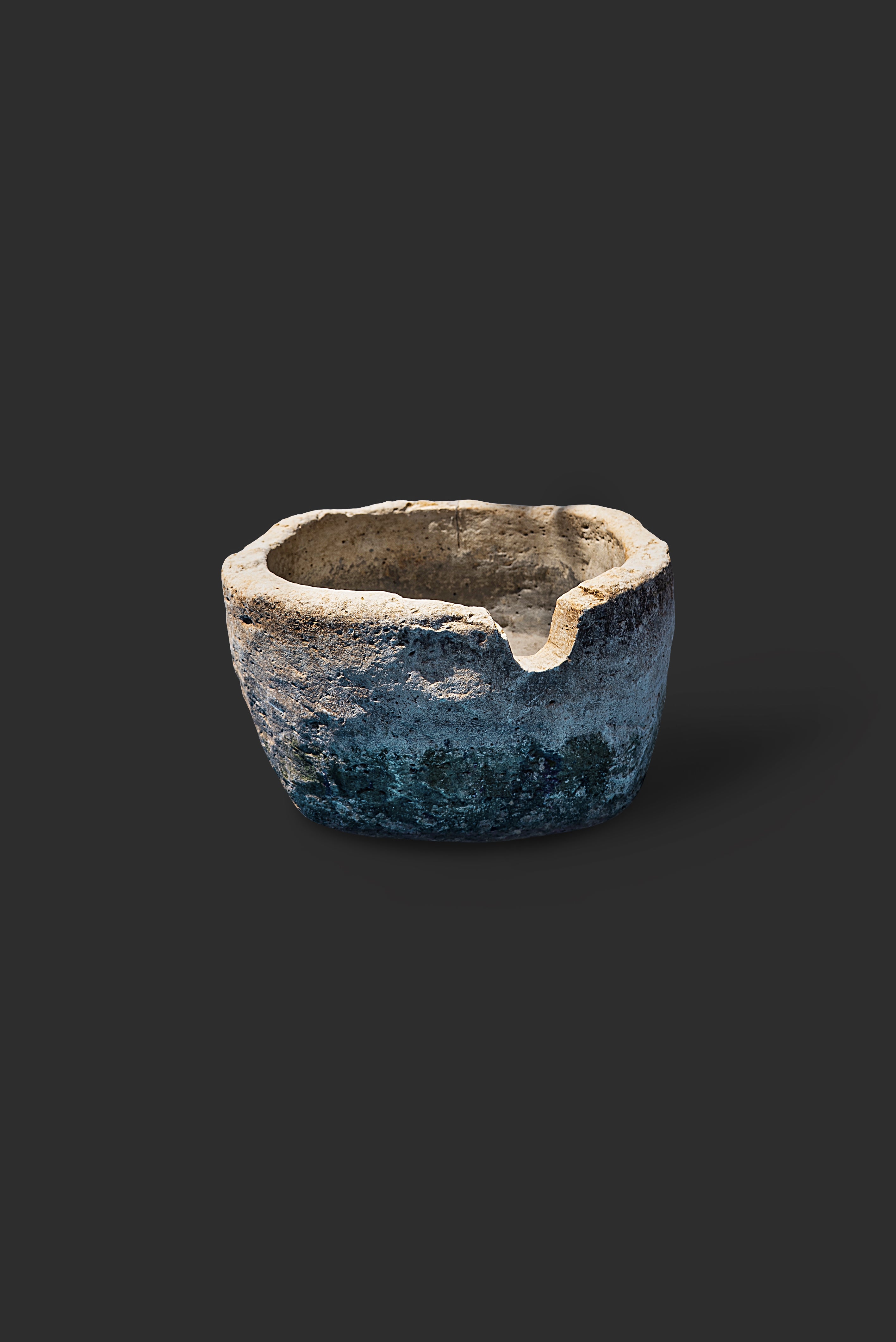 limestone-planter-1040-1