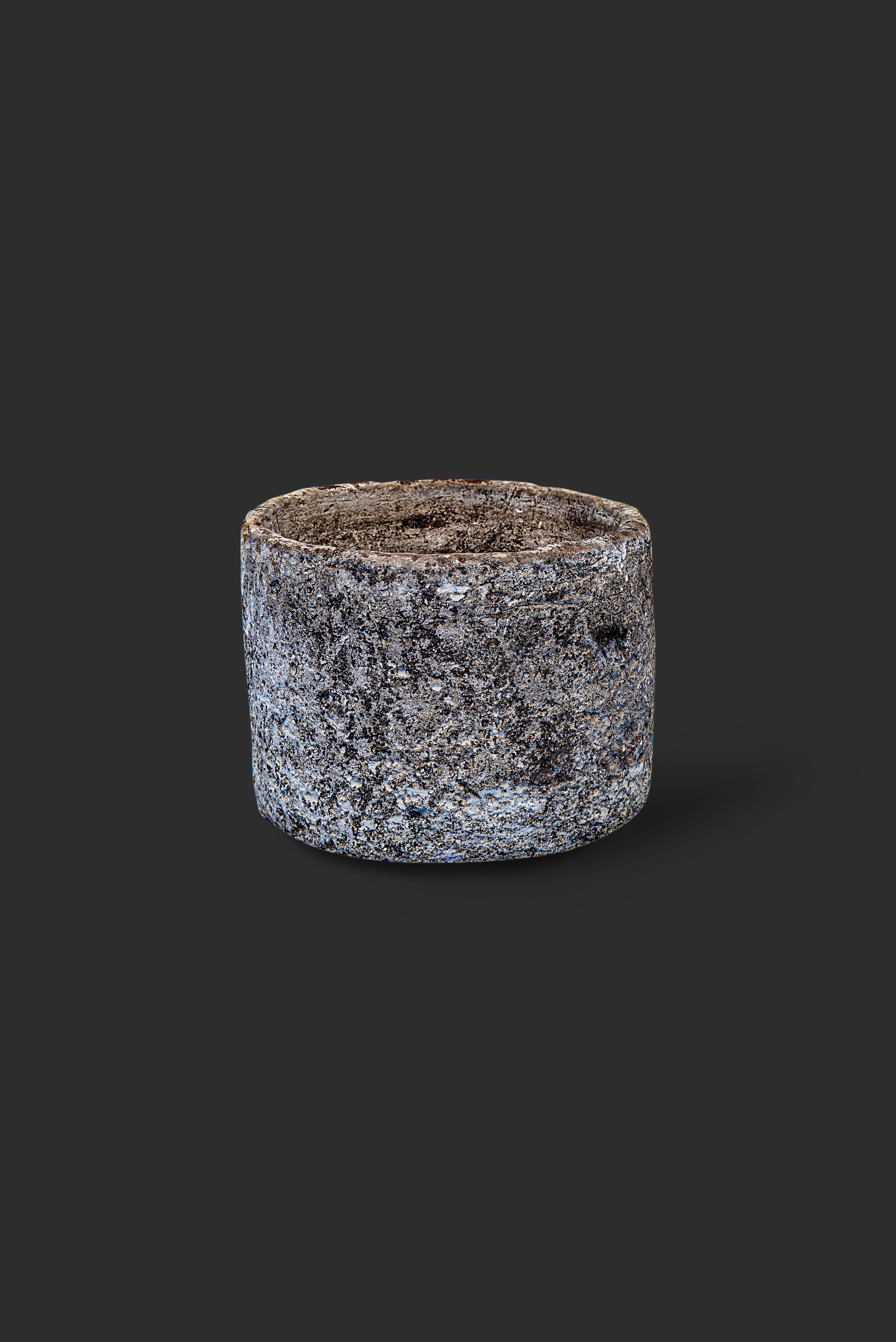 limestone-planter-1005-1