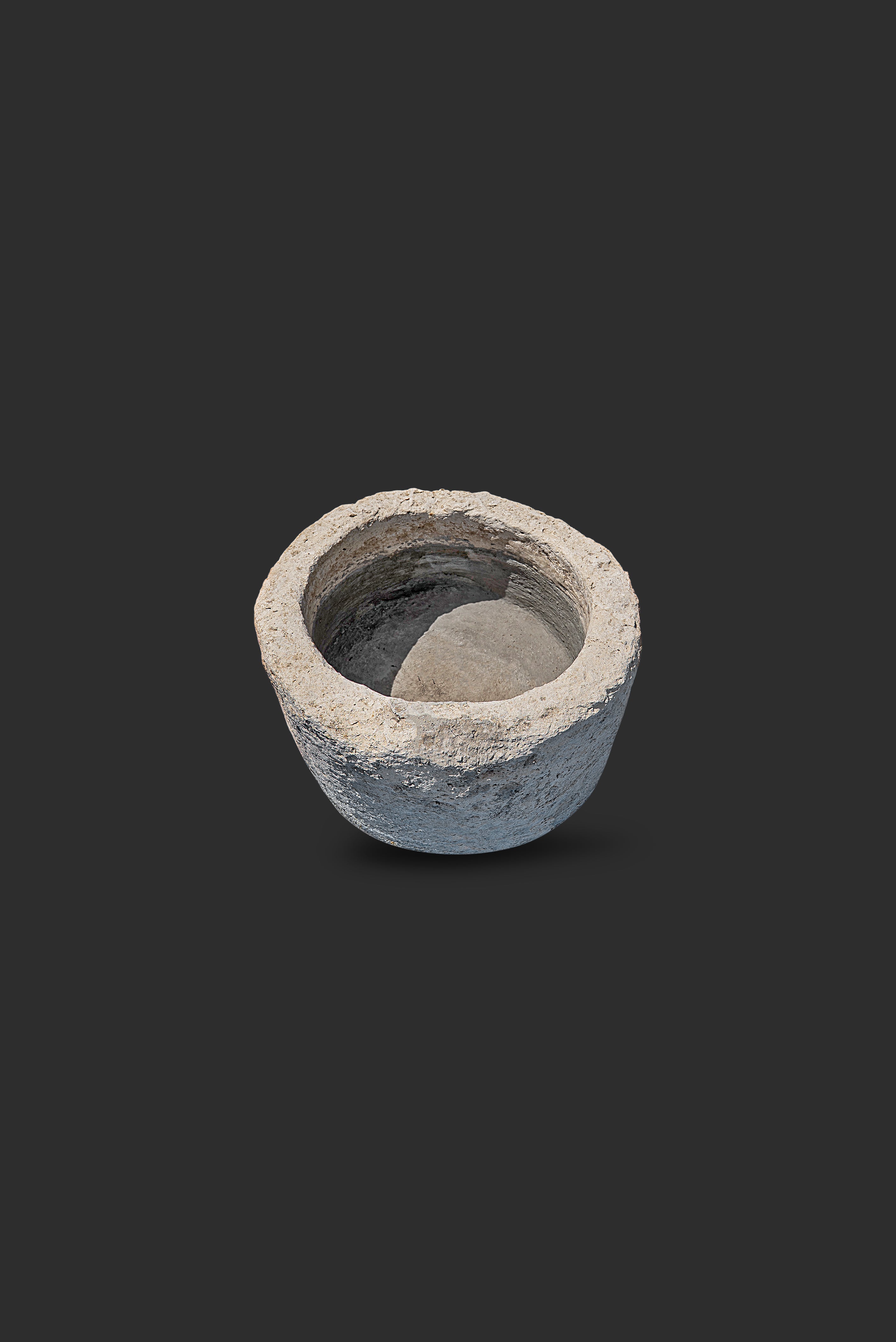 limestone-planter-1047-4