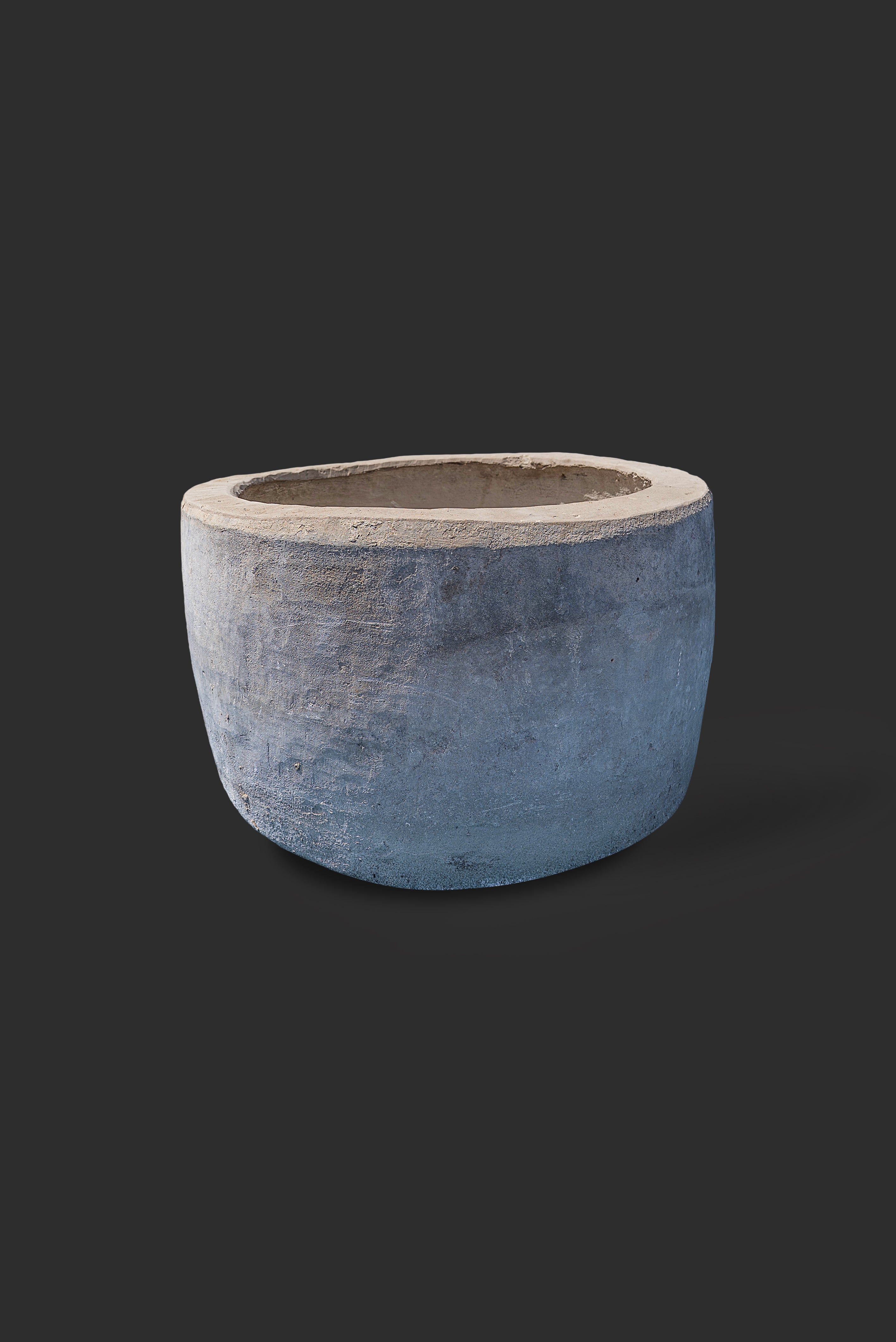 limestone-planter-1054-2
