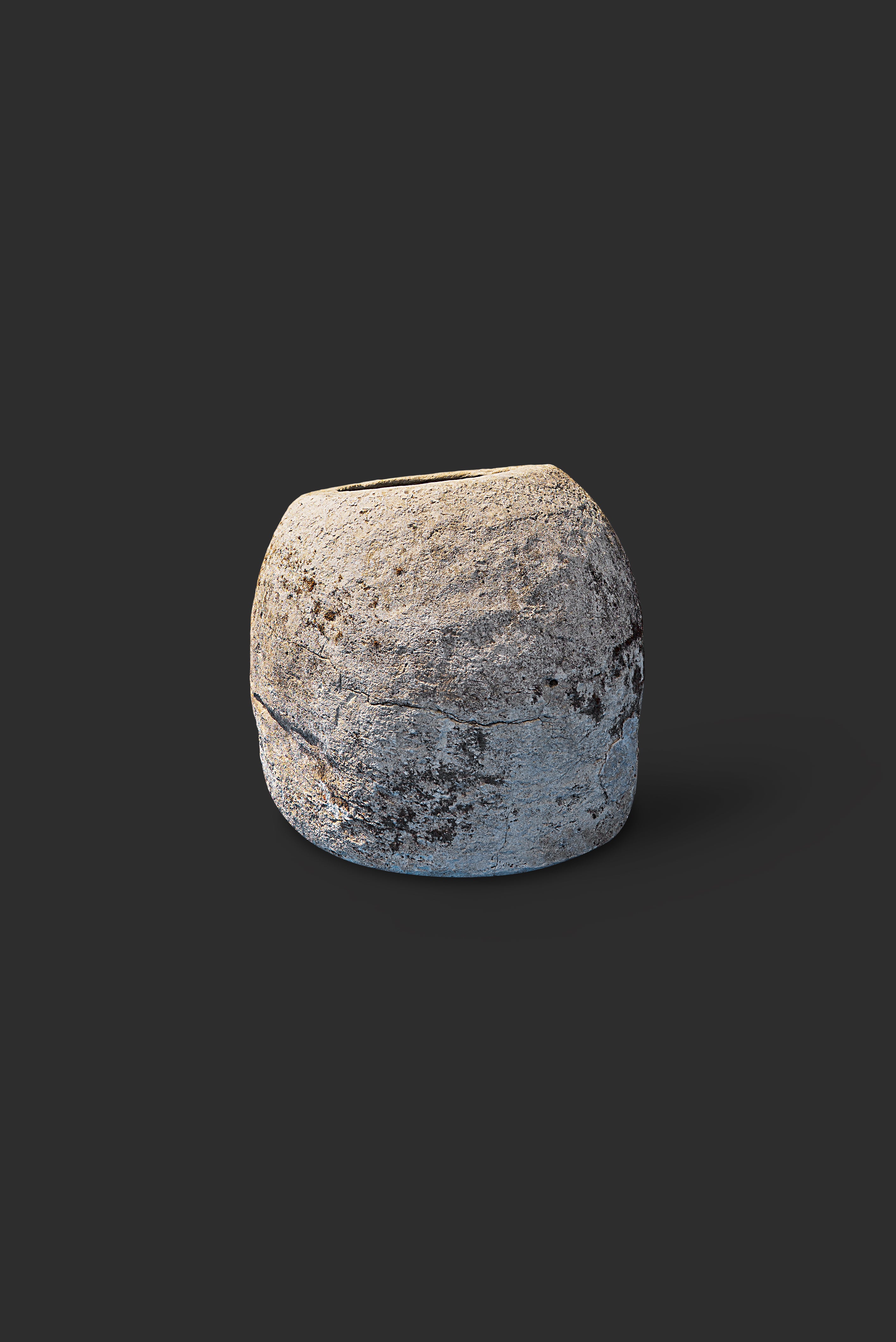 limestone-planter-1056-3