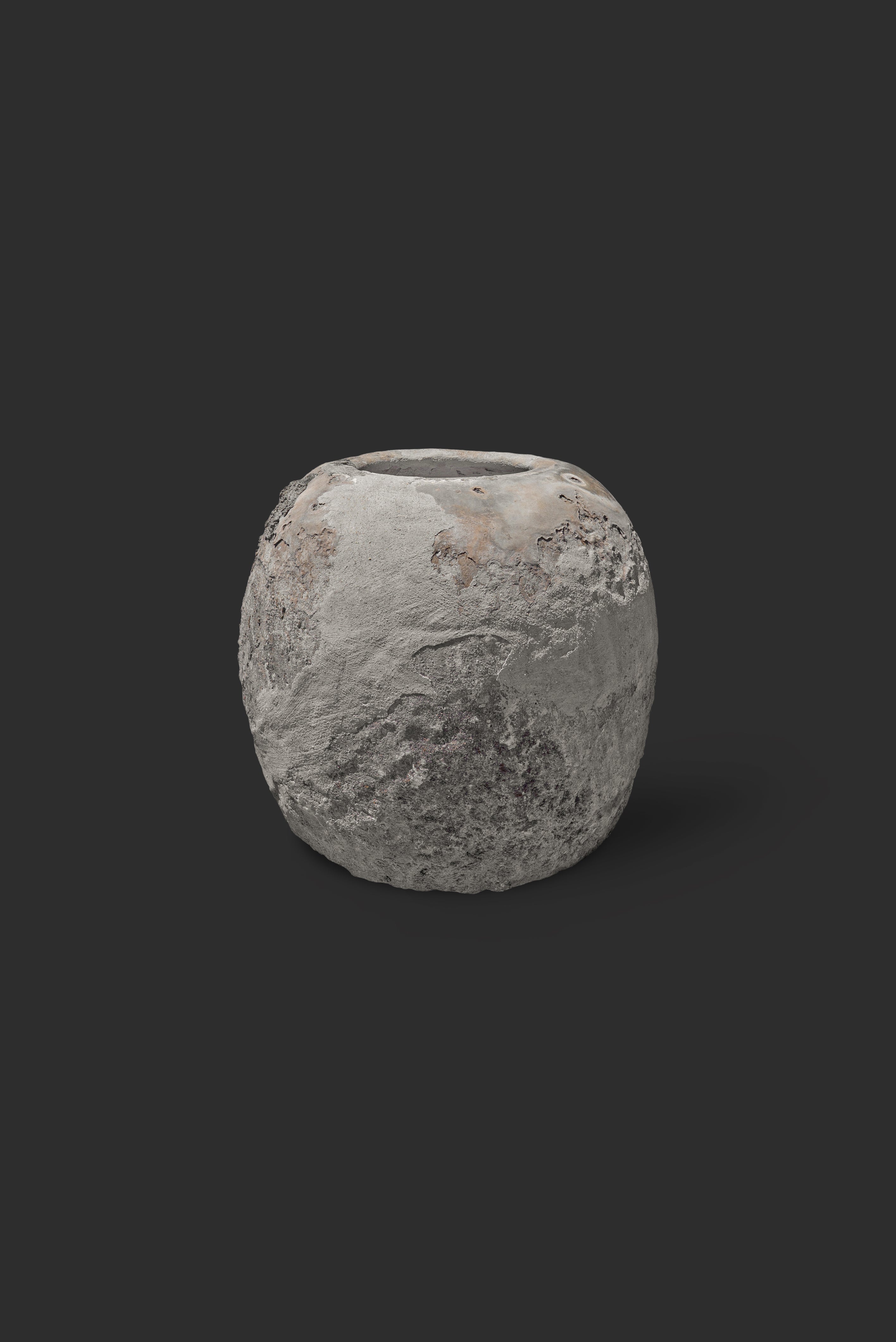 limestone-planter-1062-1