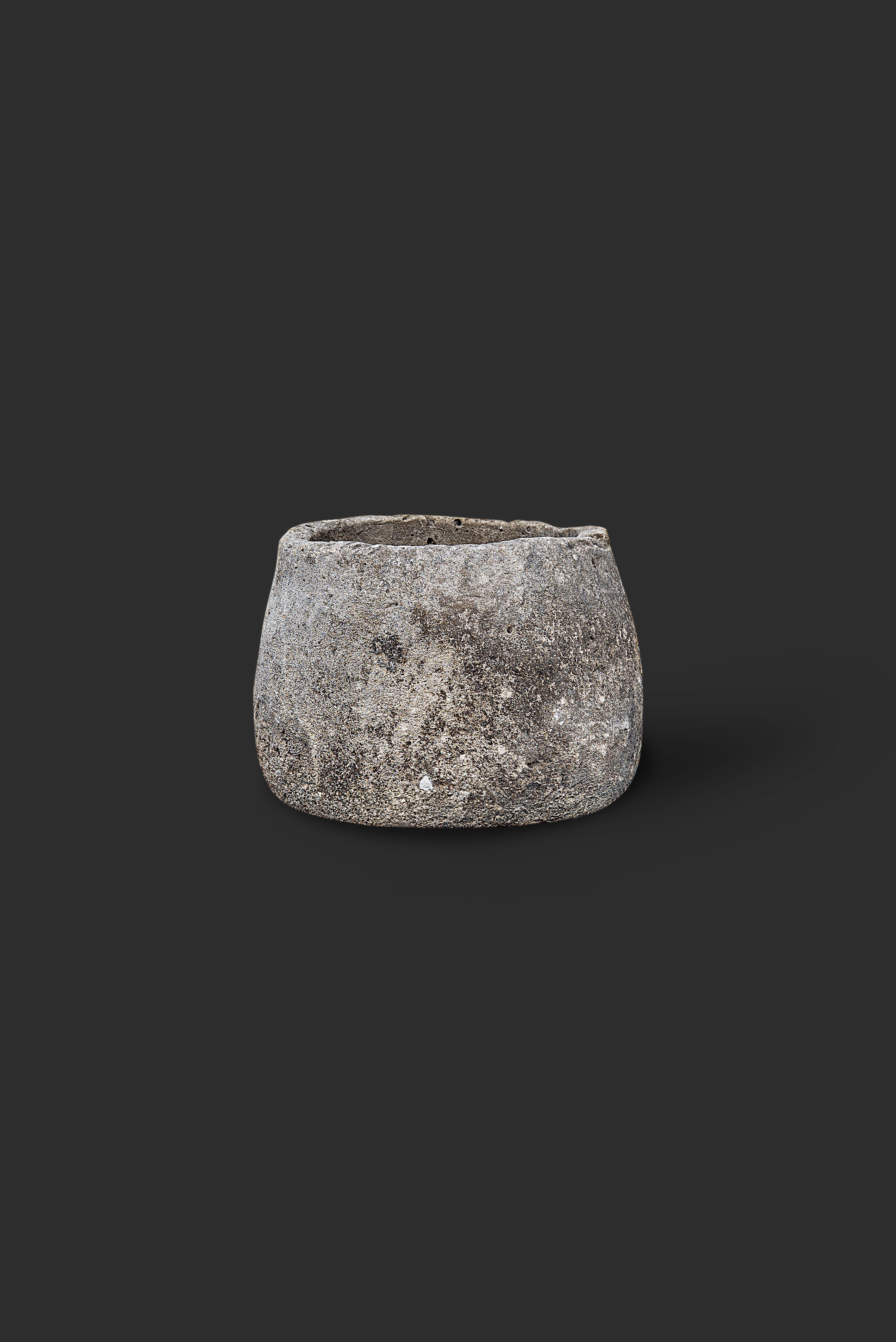 limestone-planter-1077-1