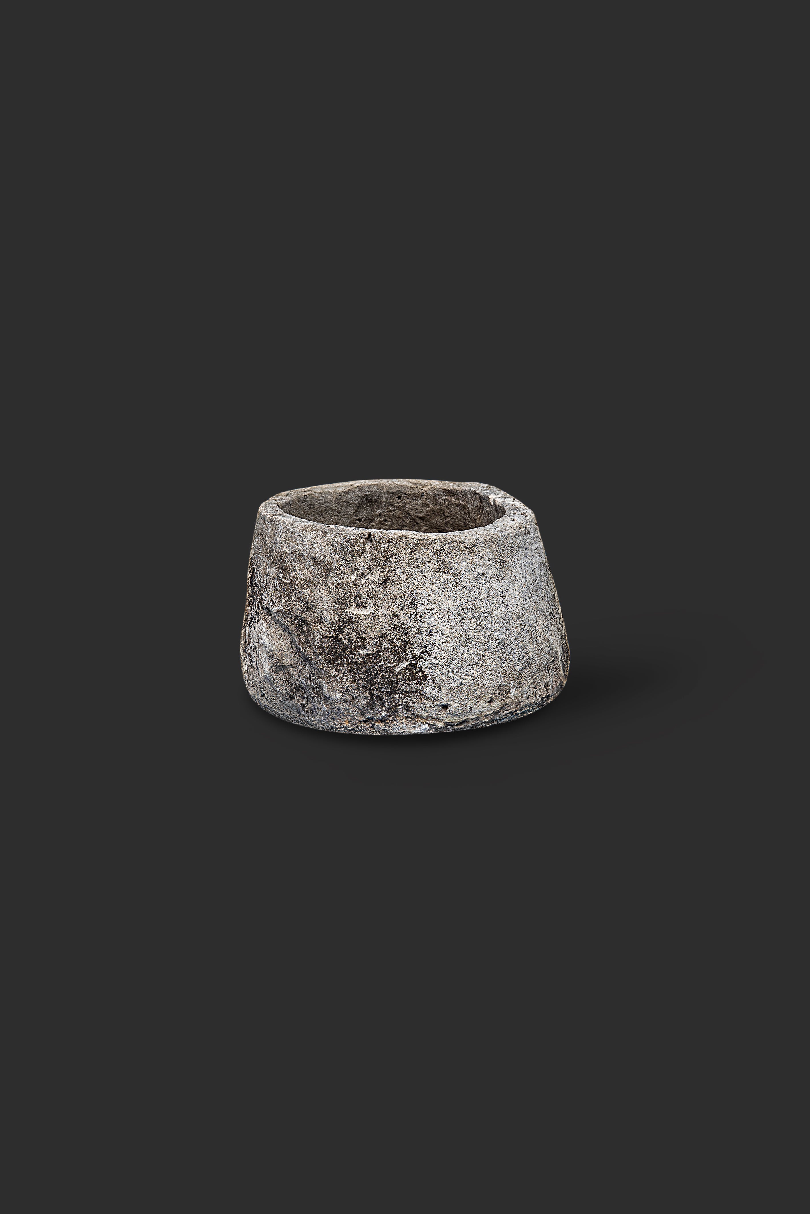 limestone-planter-1077-2