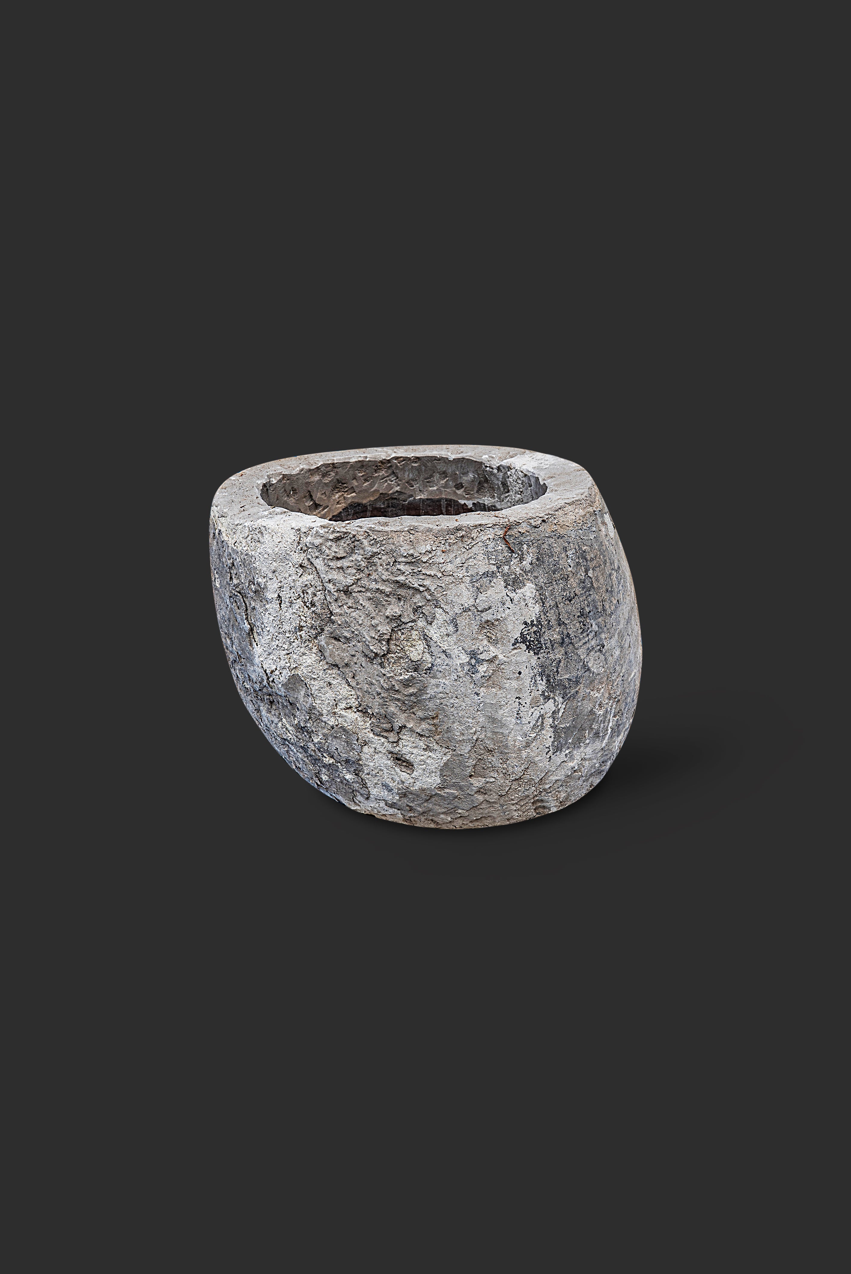 limestone-planter-1080-1