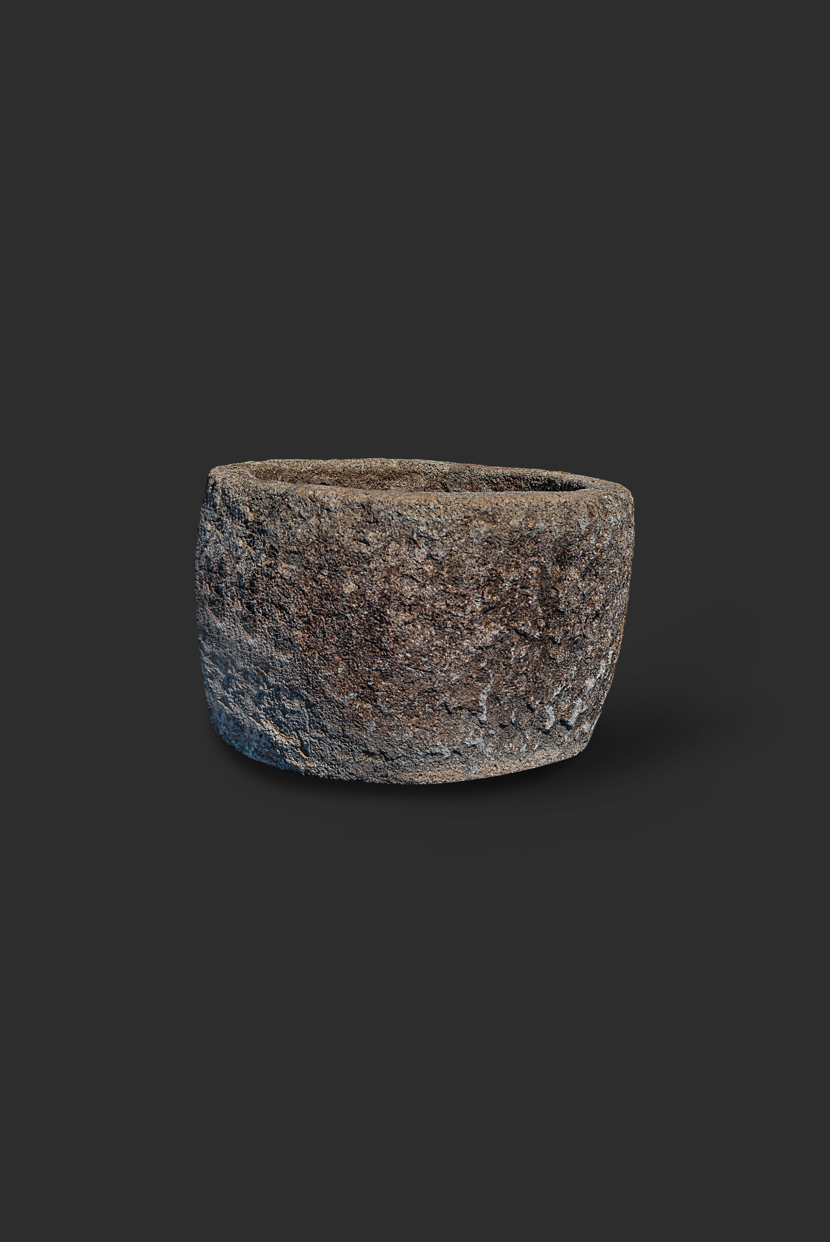 limestone-planter-1009-3