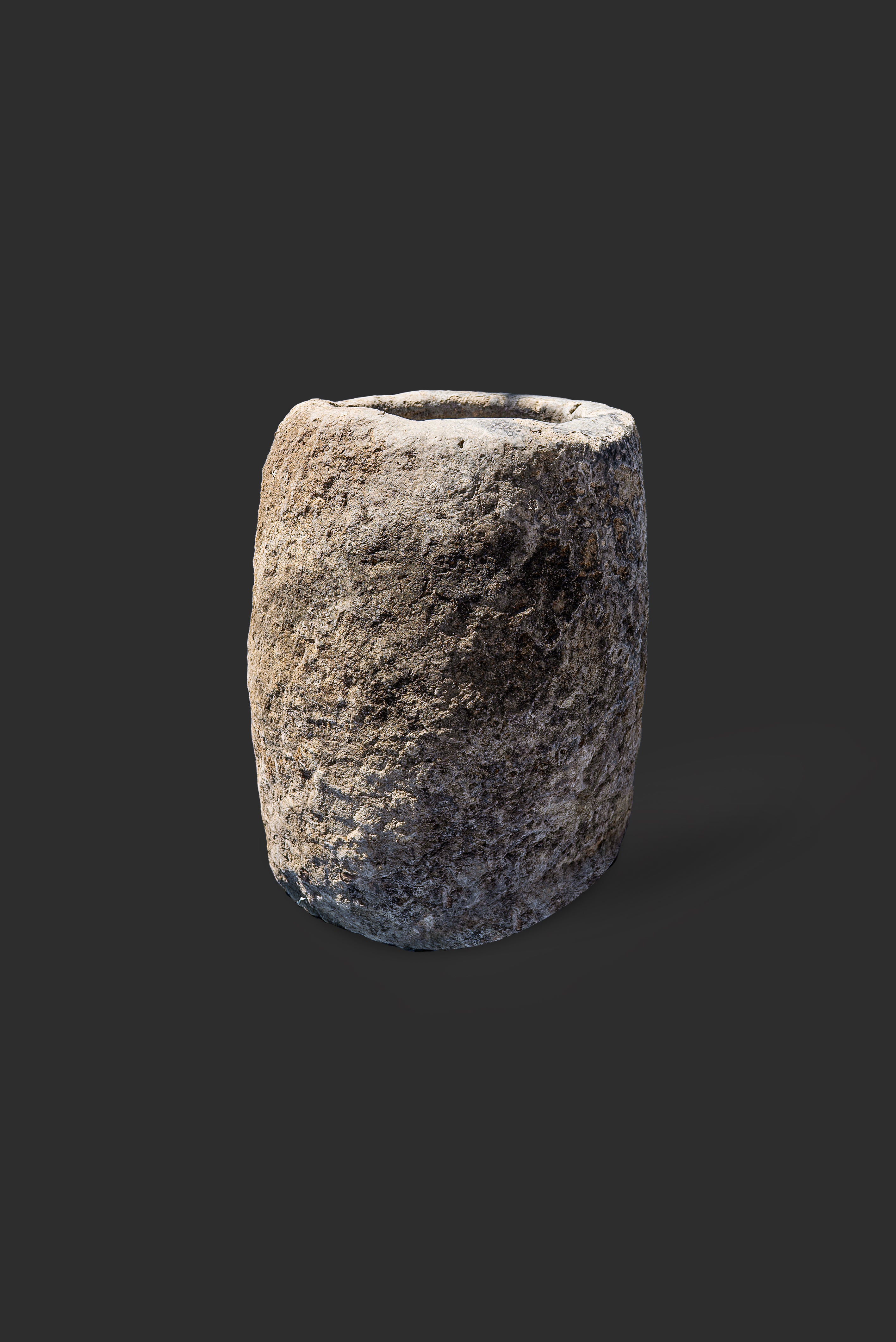 limestone-planter-1095-3