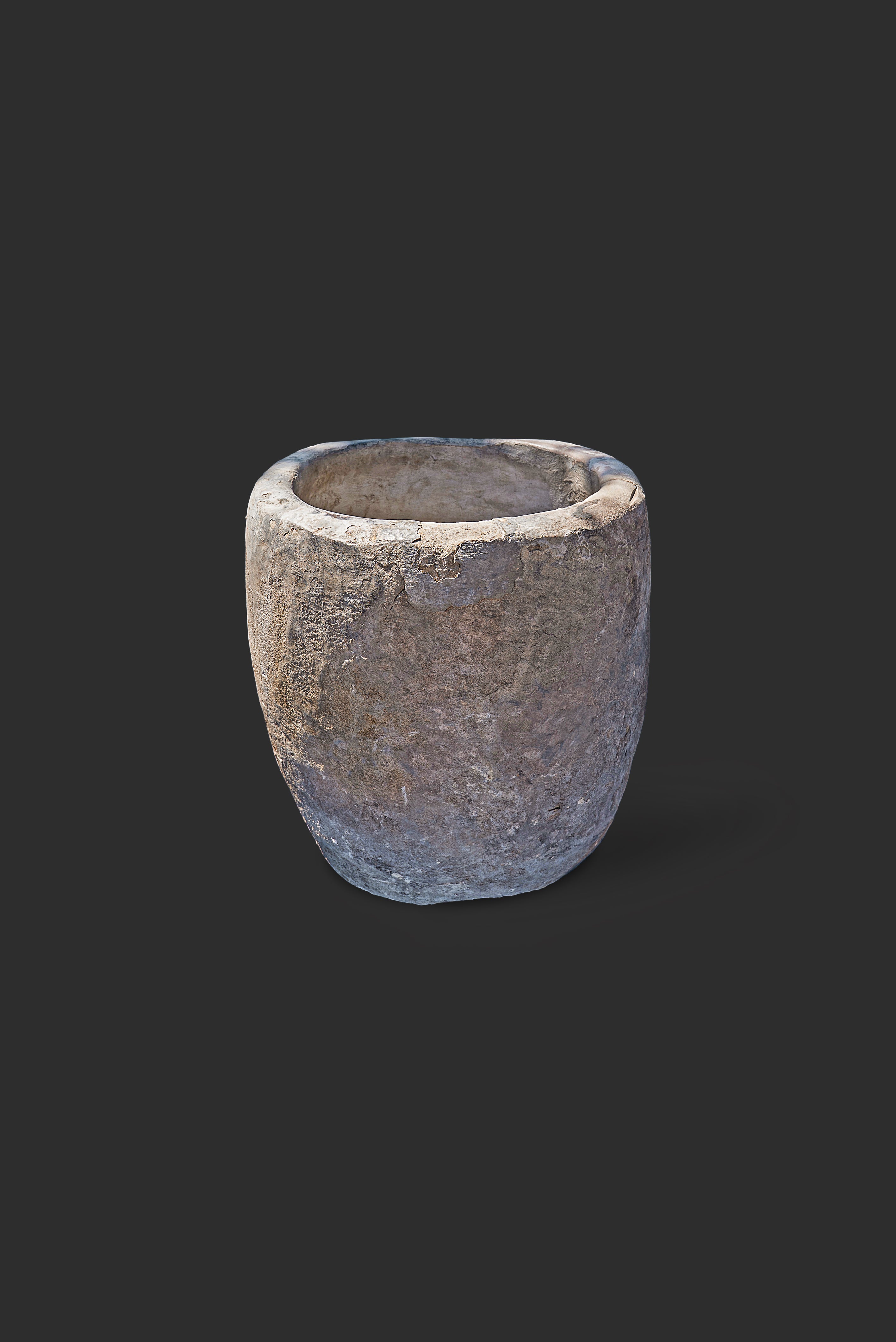 limestone-planter-1098-3