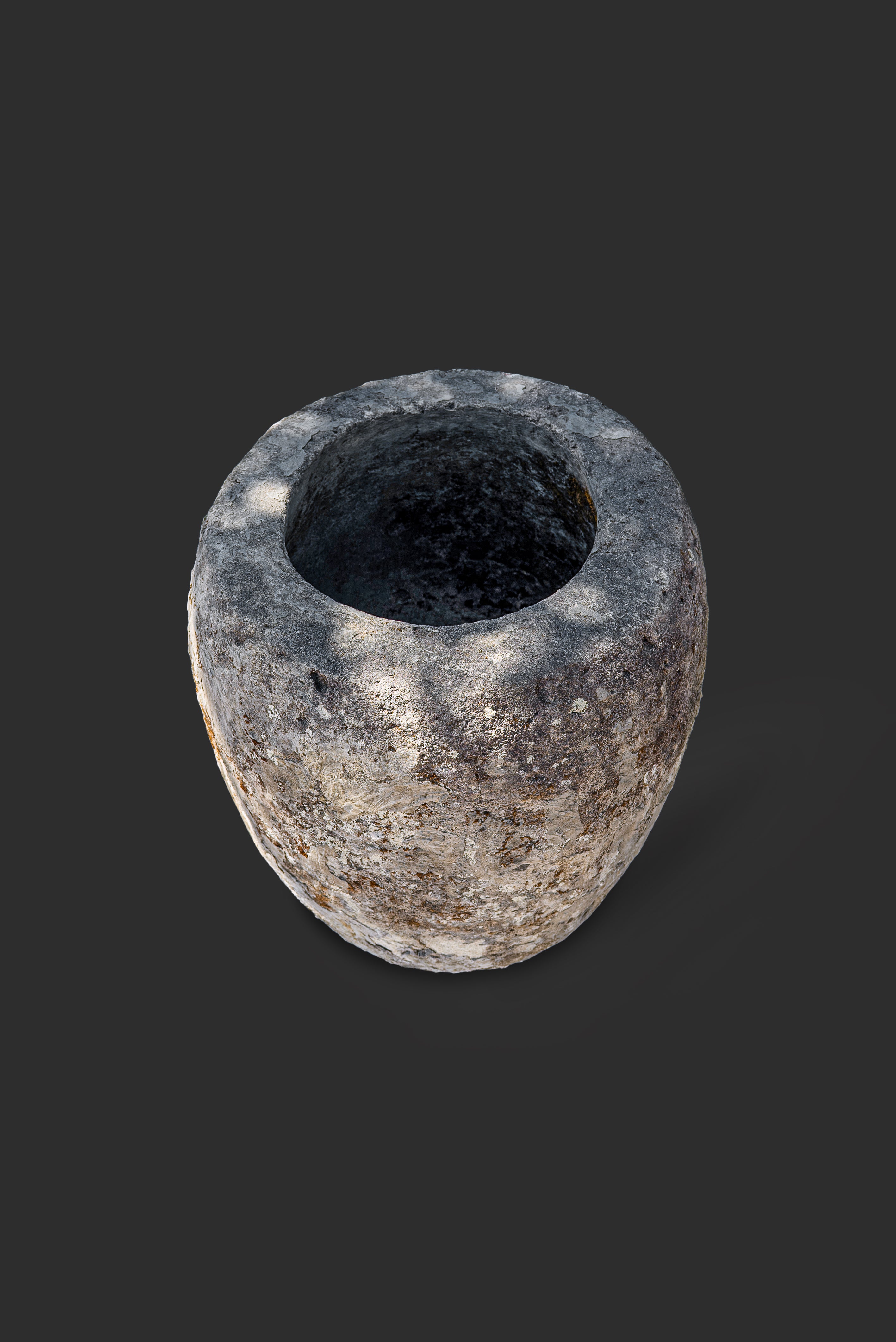 limestone-planter-1101-4