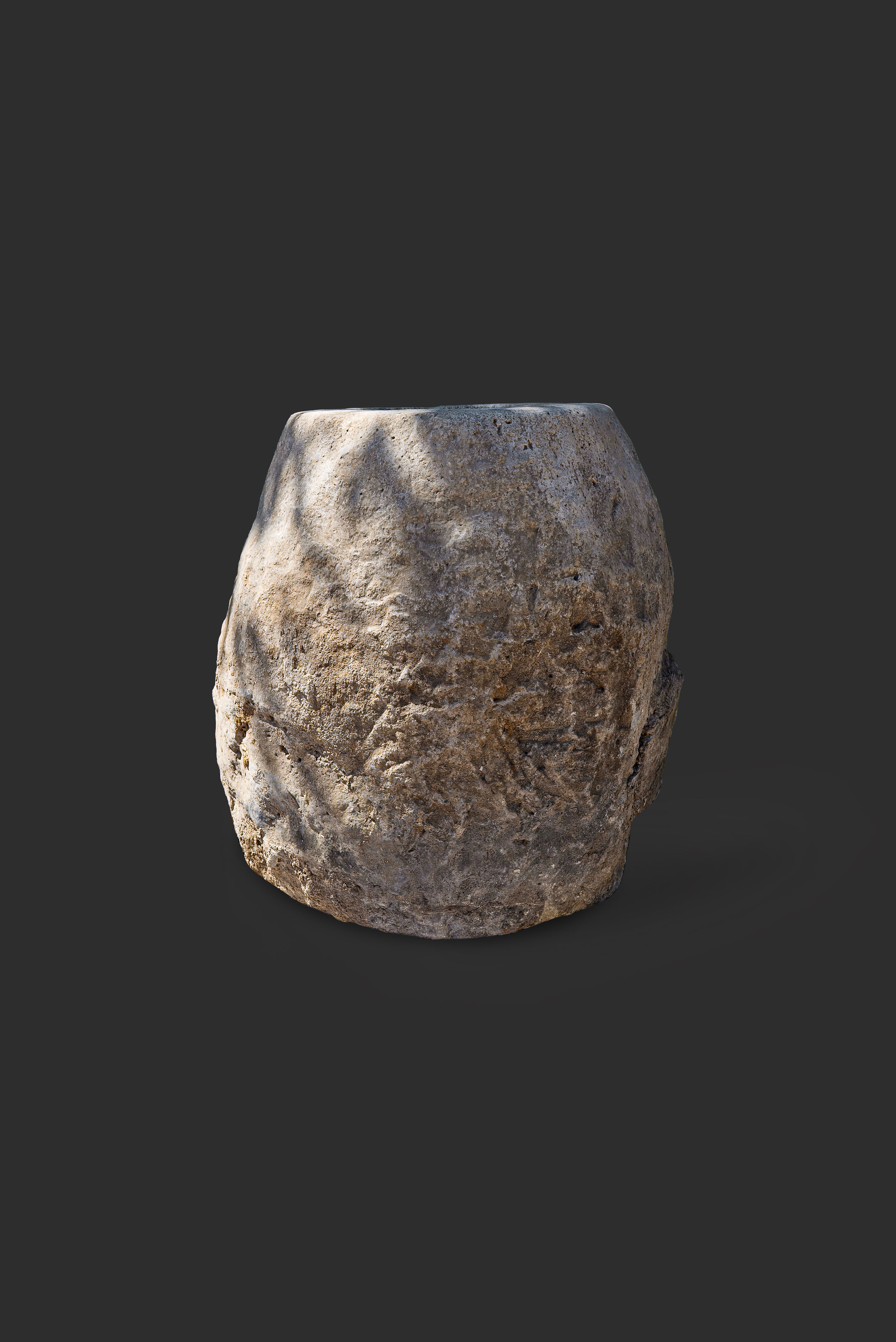 limestone-planter-1102-3
