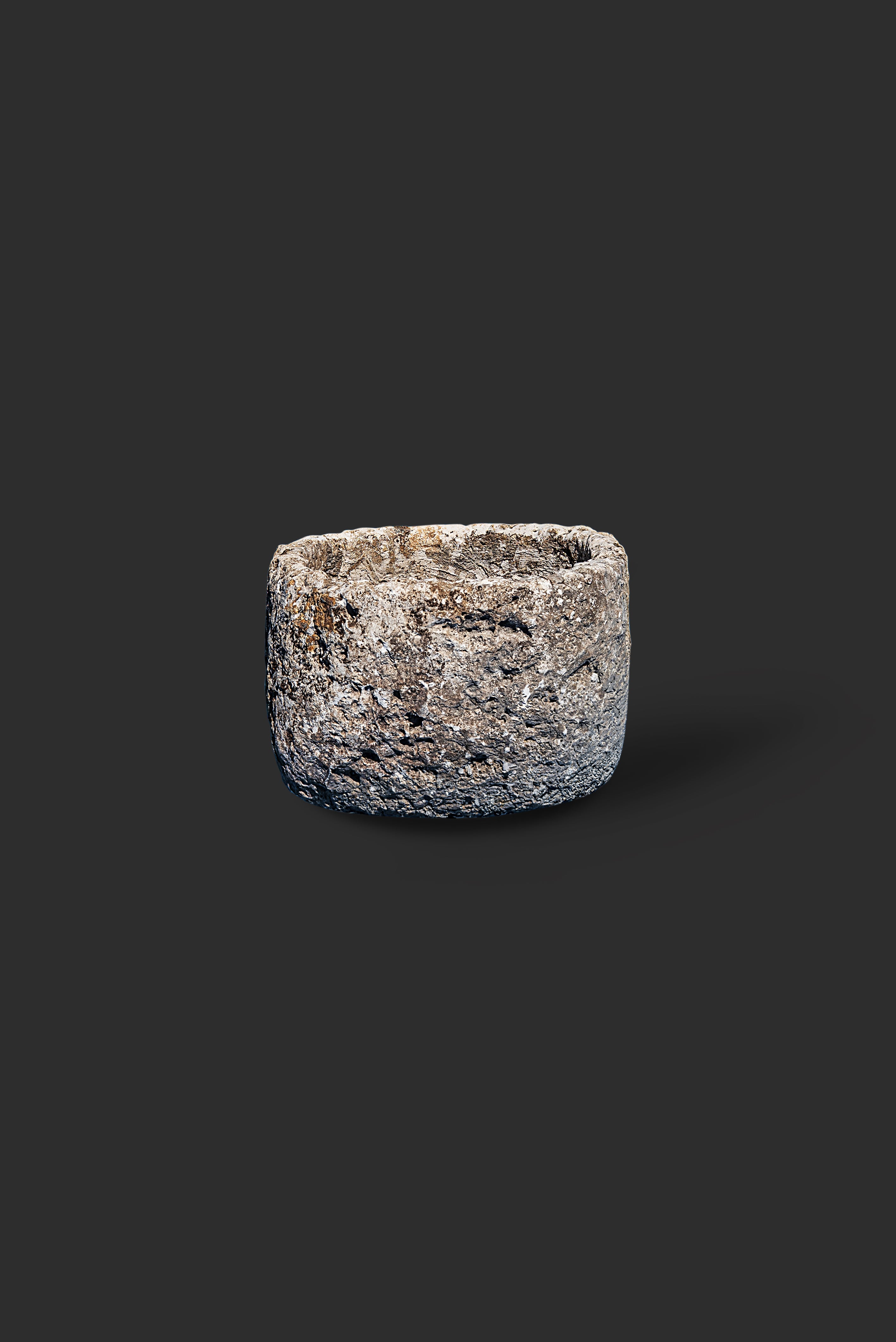 limestone-planter-1012-1