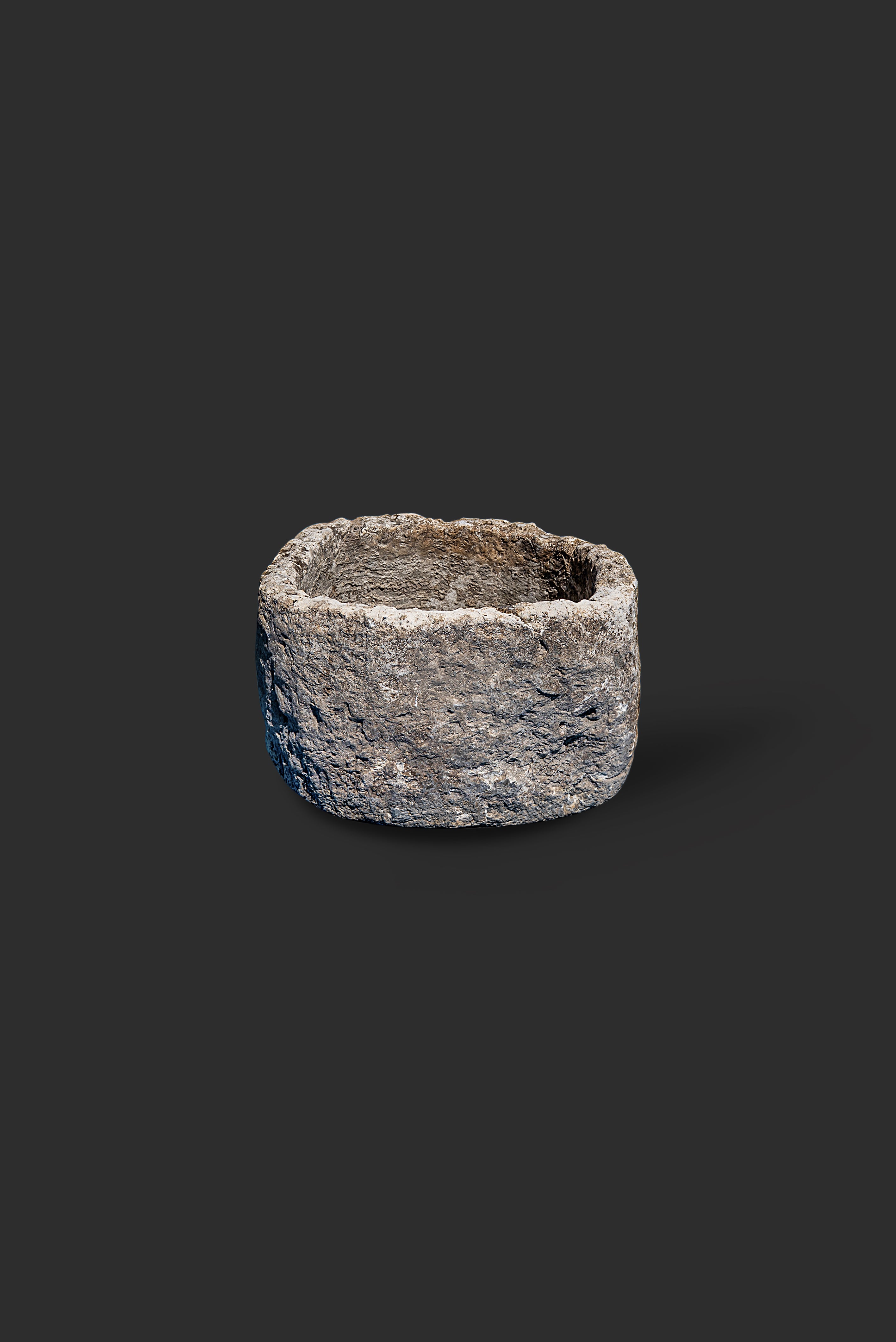 limestone-planter-1012-3