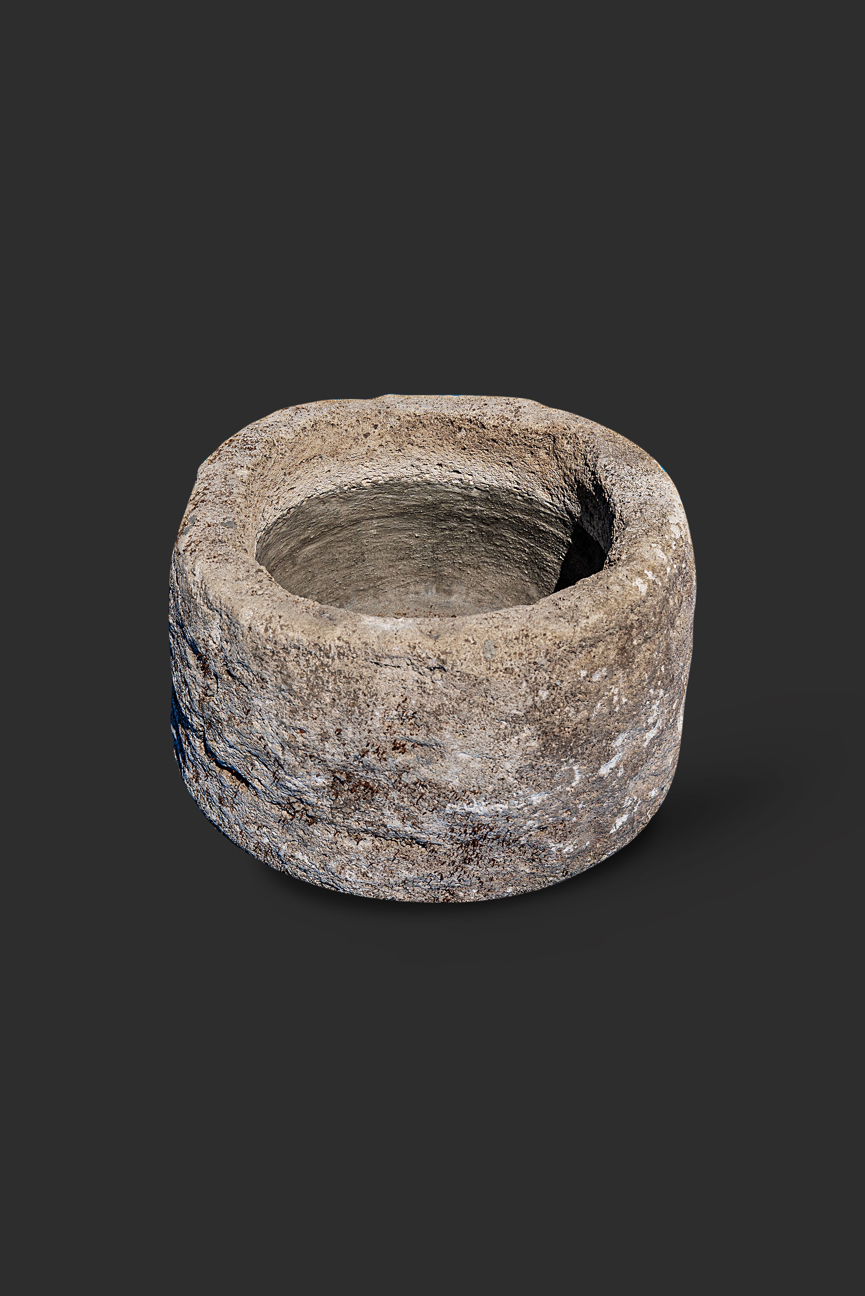 limestone-planter-1016-4