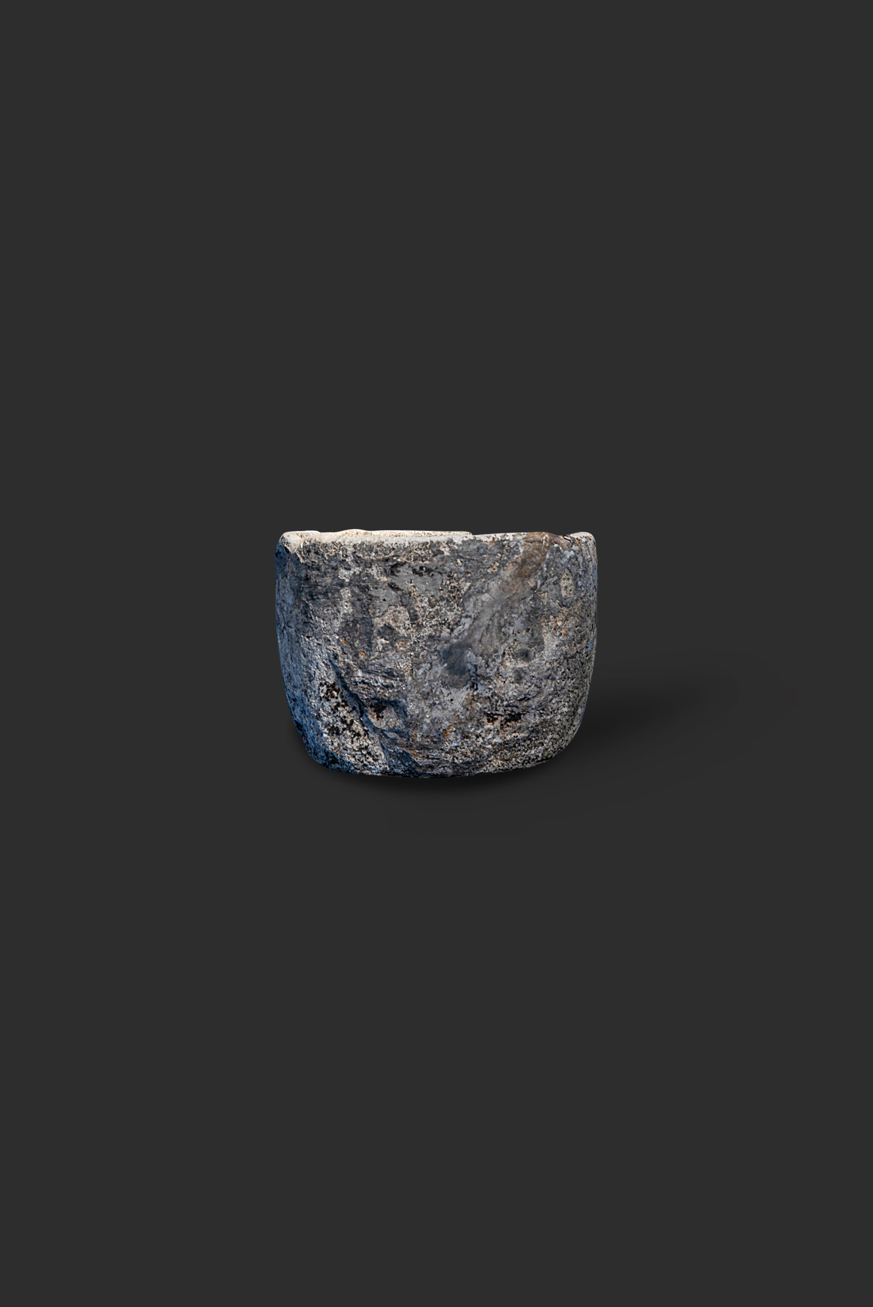 limestone-planter-1002-3