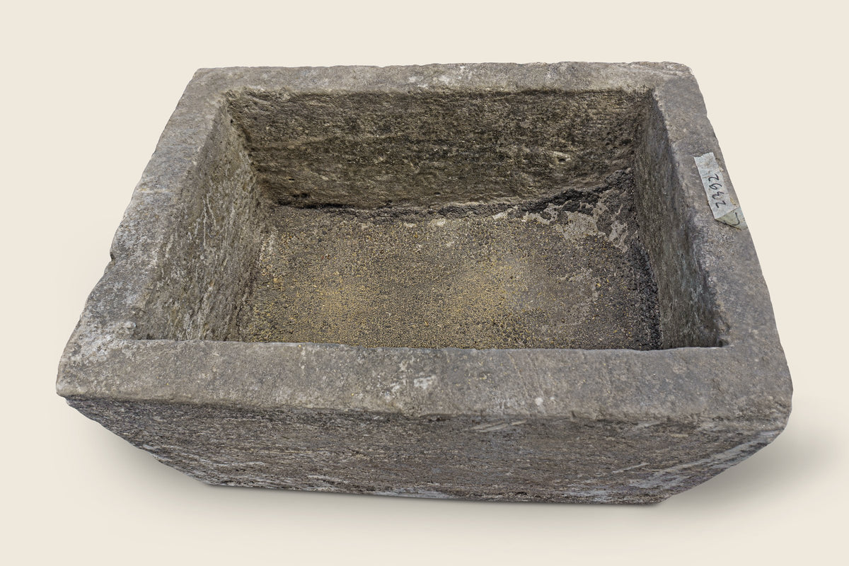 Limestone 2031 planter