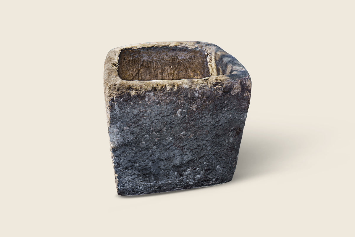 Limestone 2038 planter
