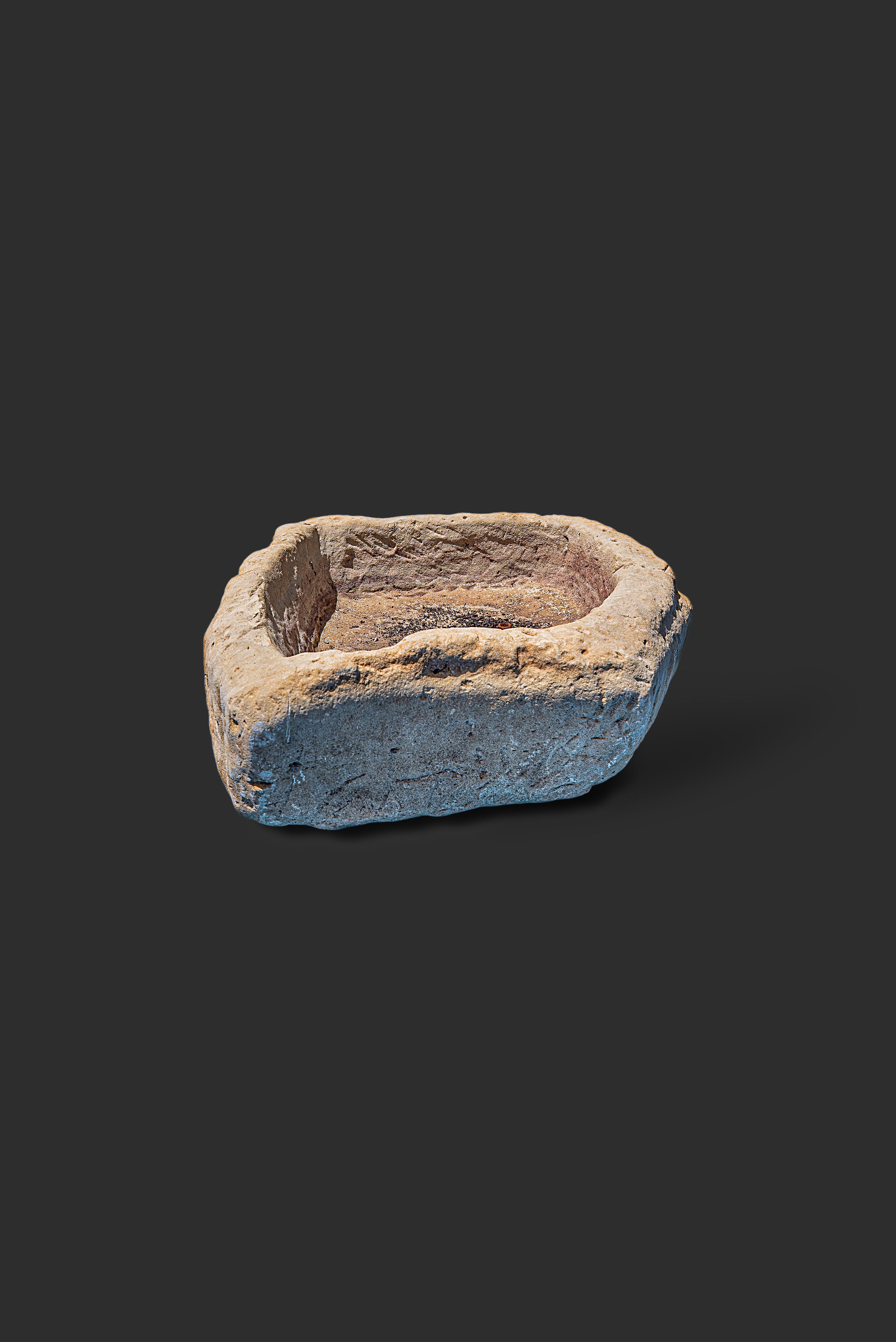 limestone-planter-1037-2
