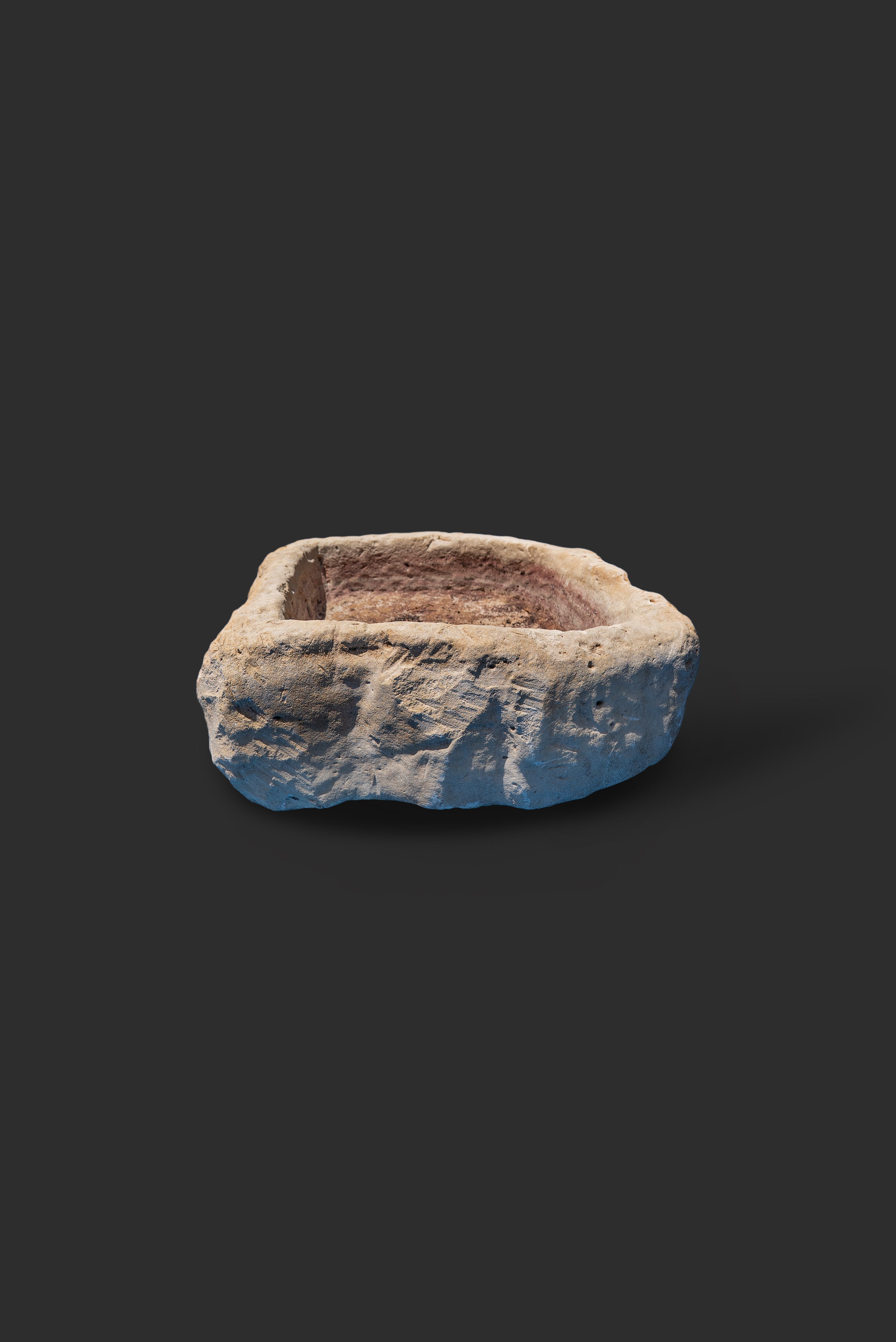 limestone-planter-1037-3