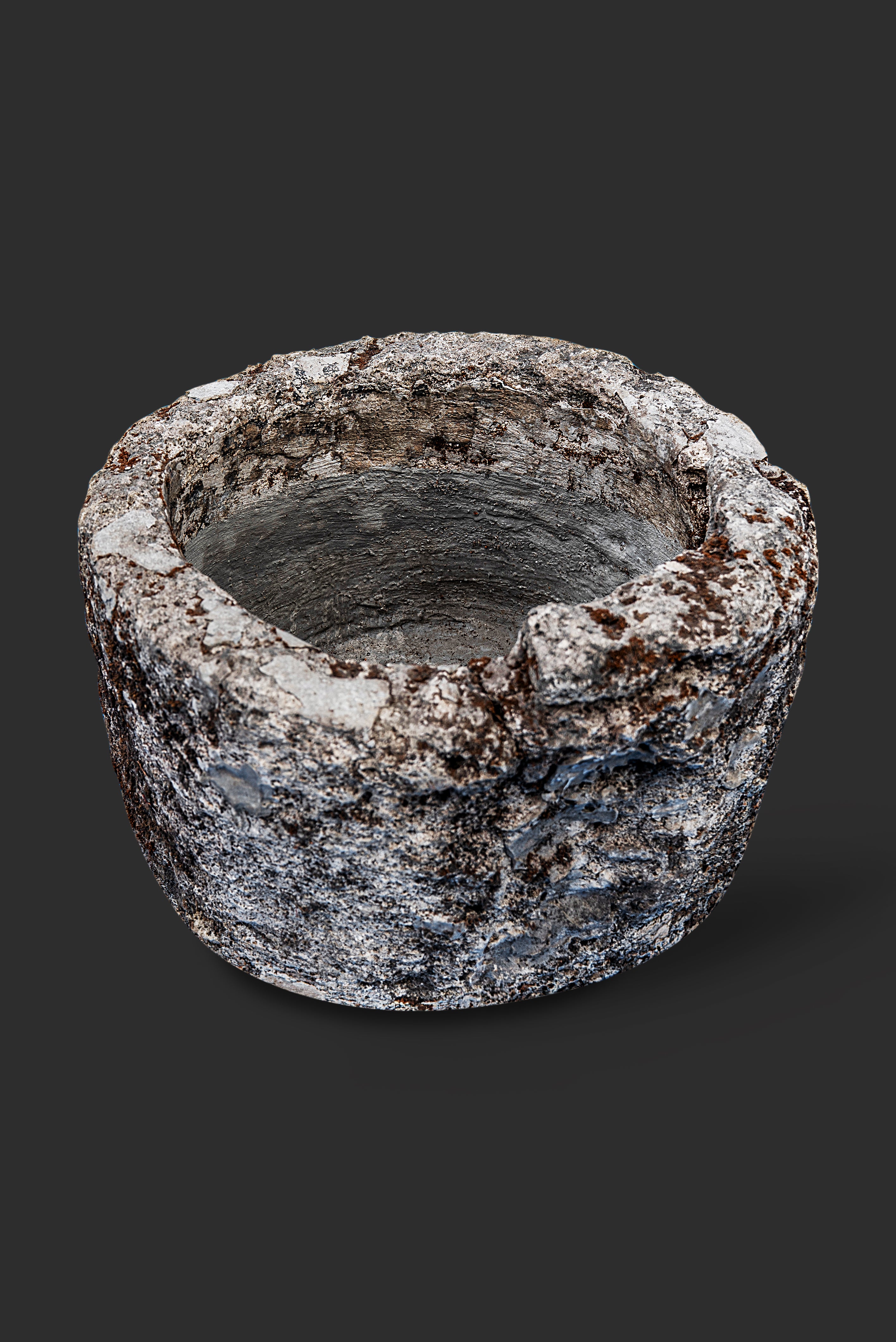 limestone-planter-1004-4