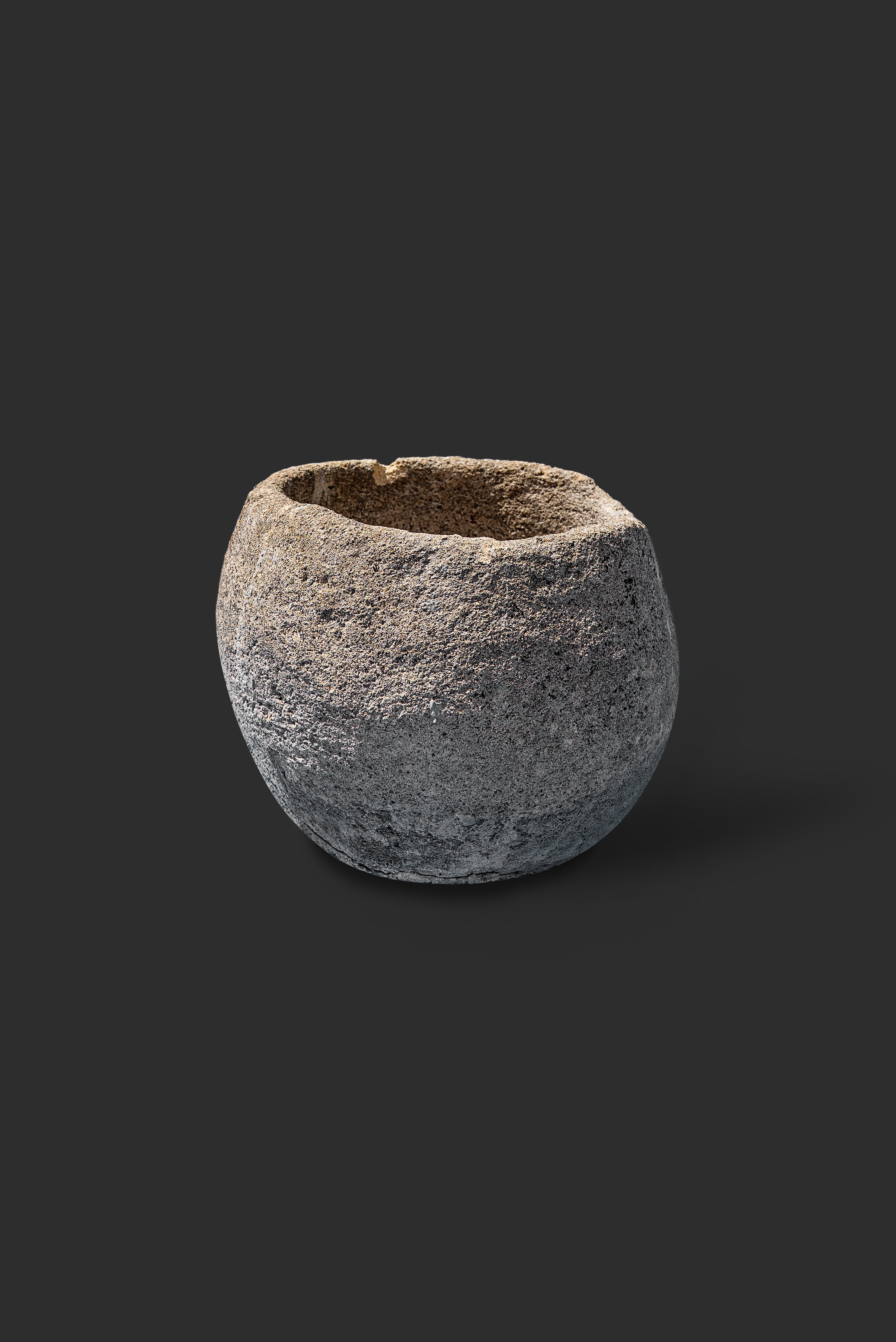 limestone-planter-1048-2