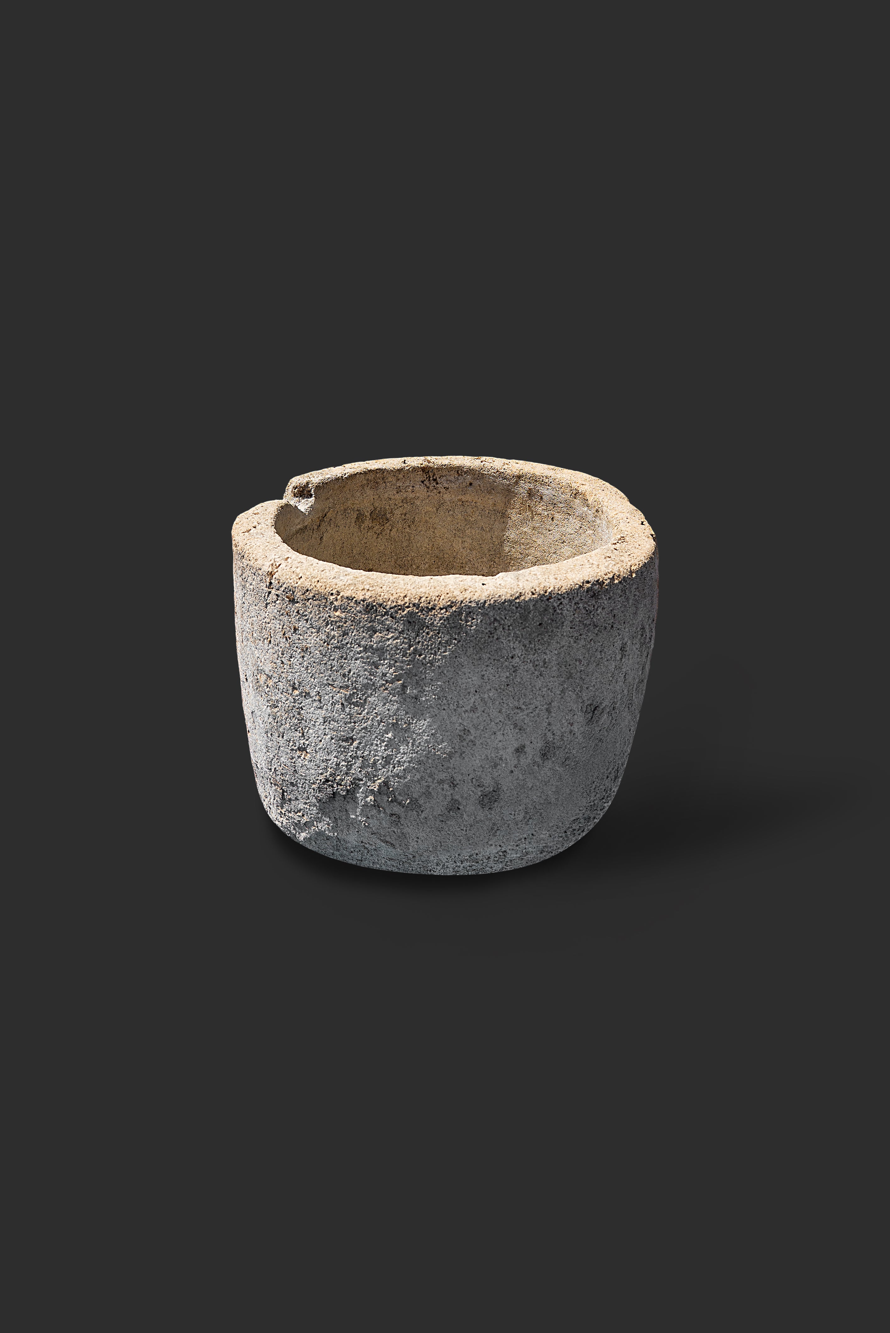 limestone-planter-1049-1