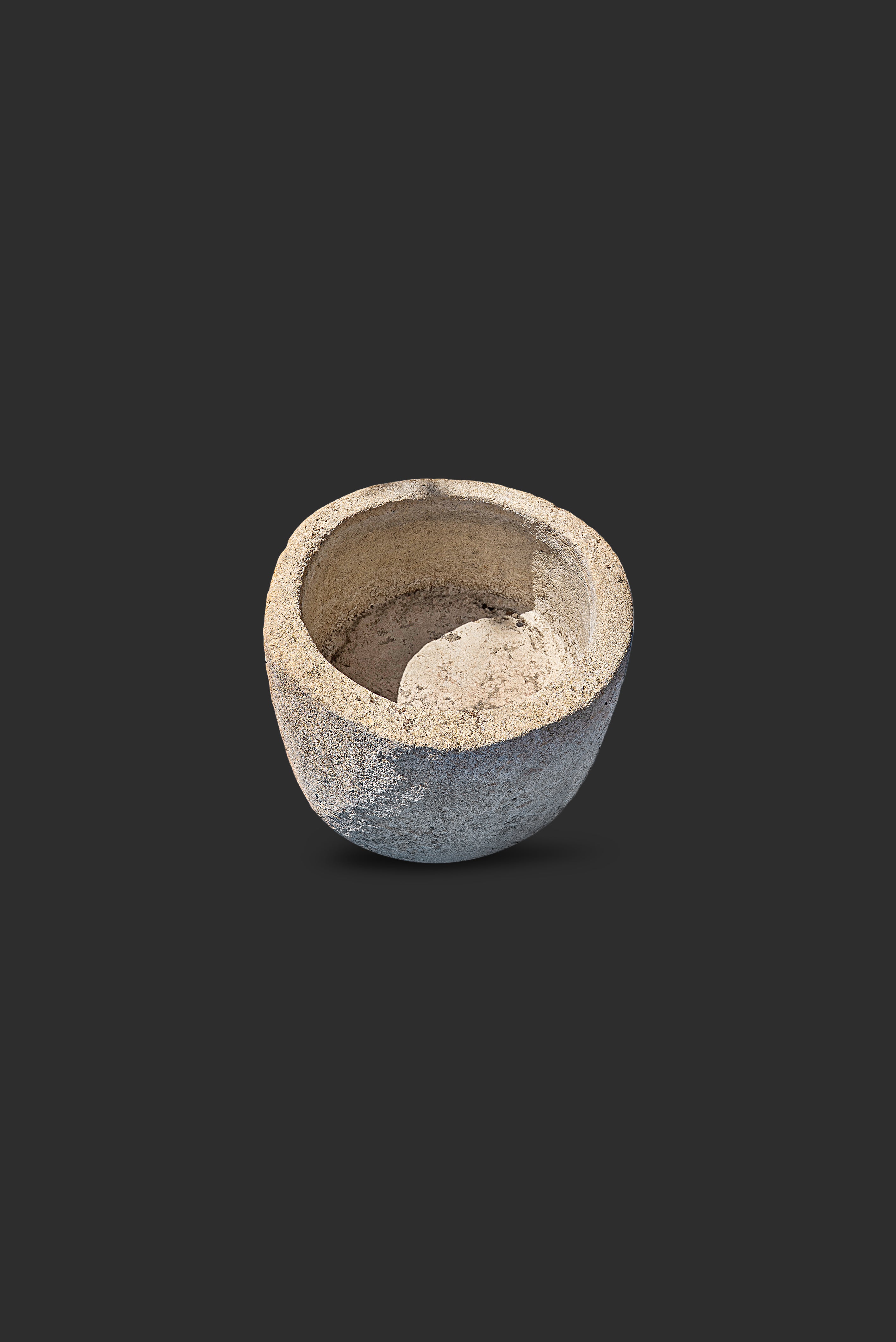 limestone-planter-1049-4