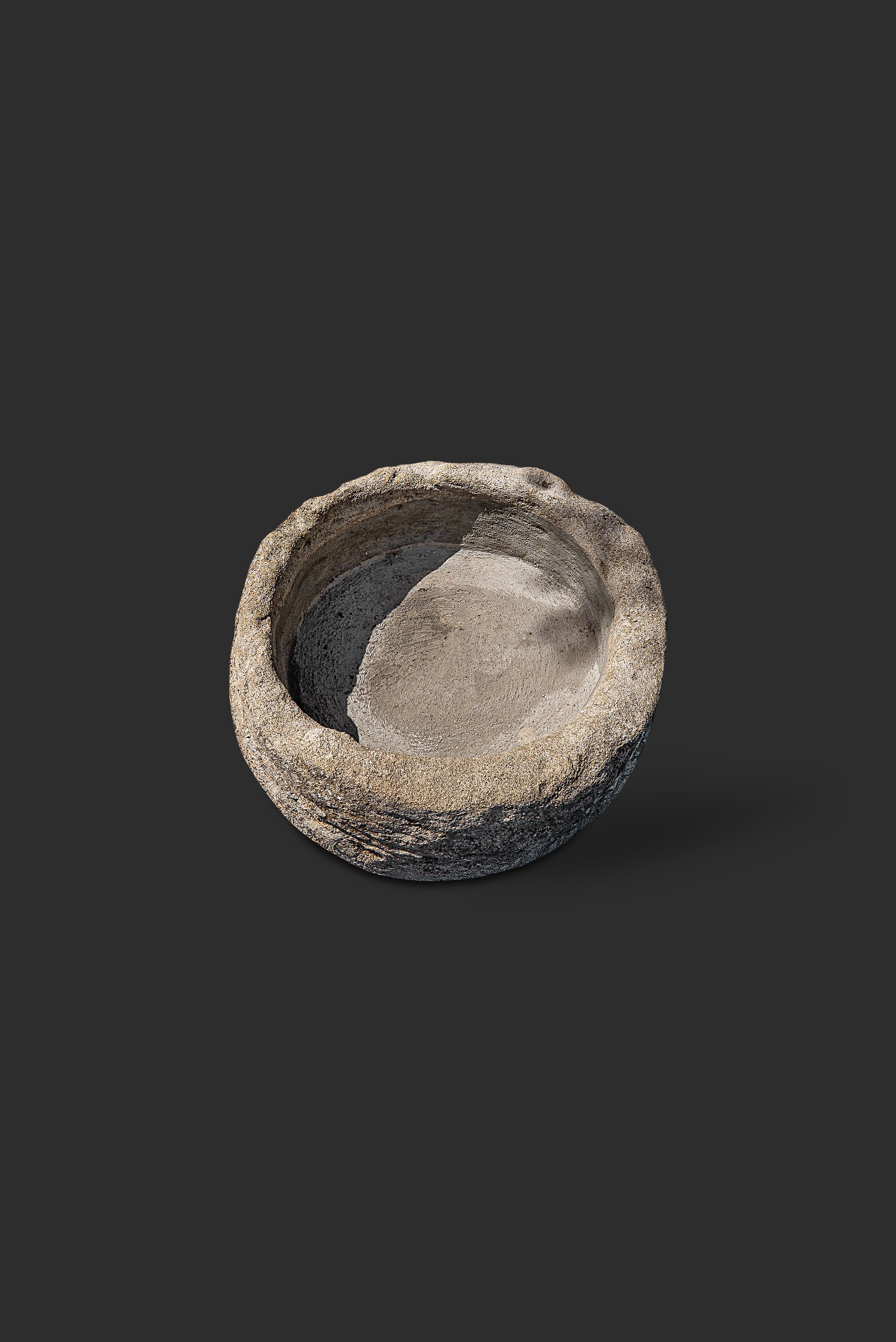 limestone-planter-1051-4