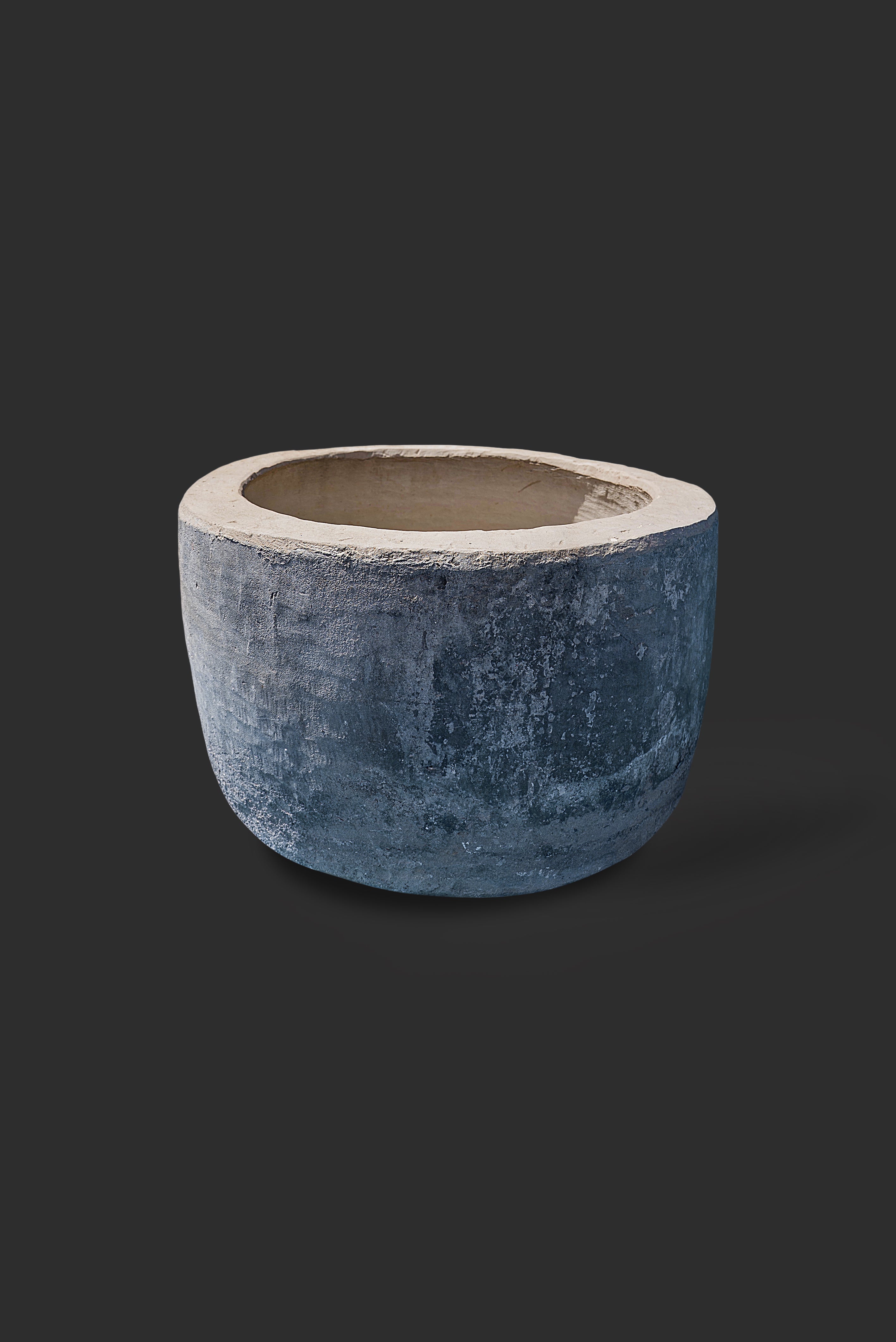 limestone-planter-1054-1