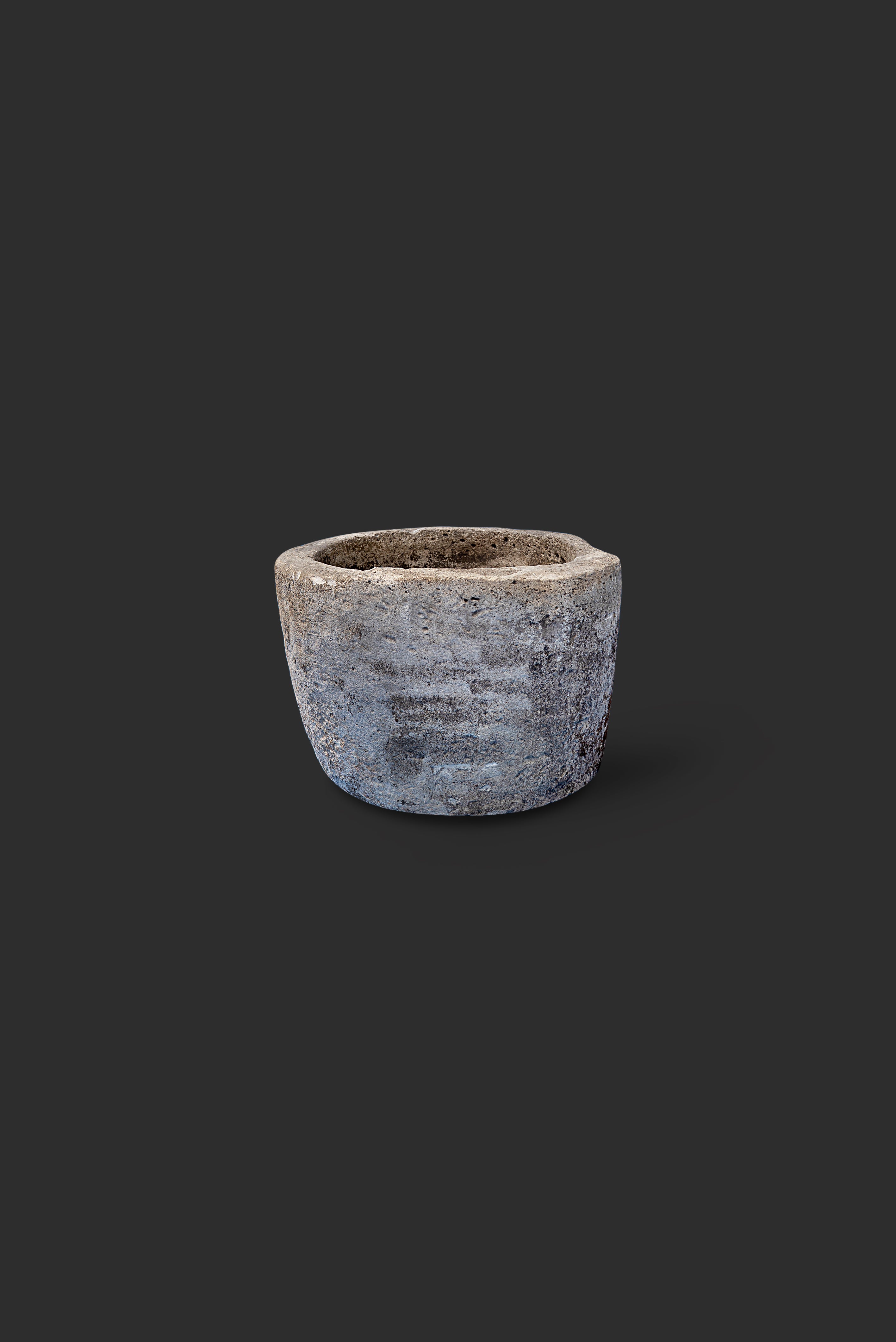 limestone-planter-1057-2