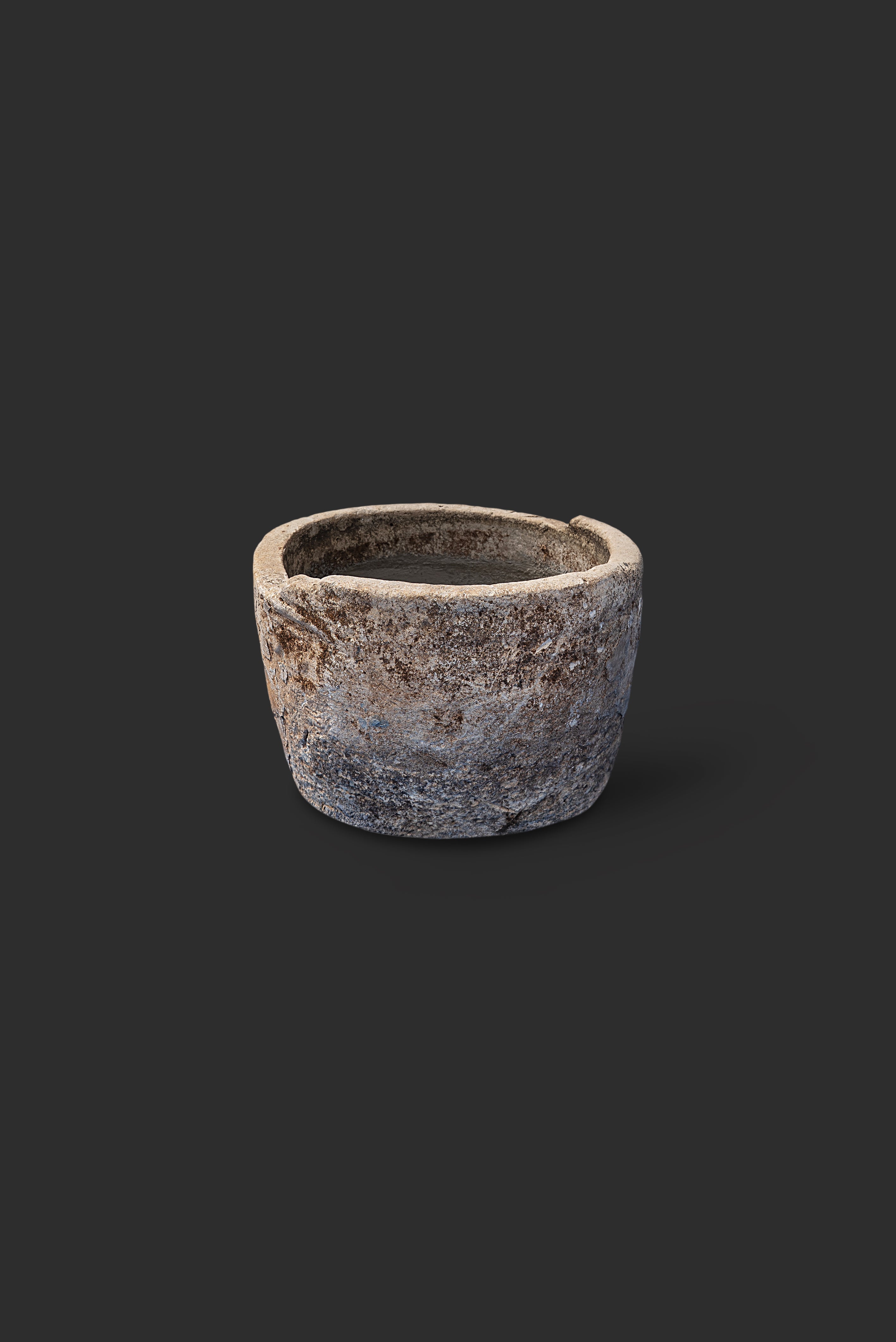 limestone-planter-1058-2