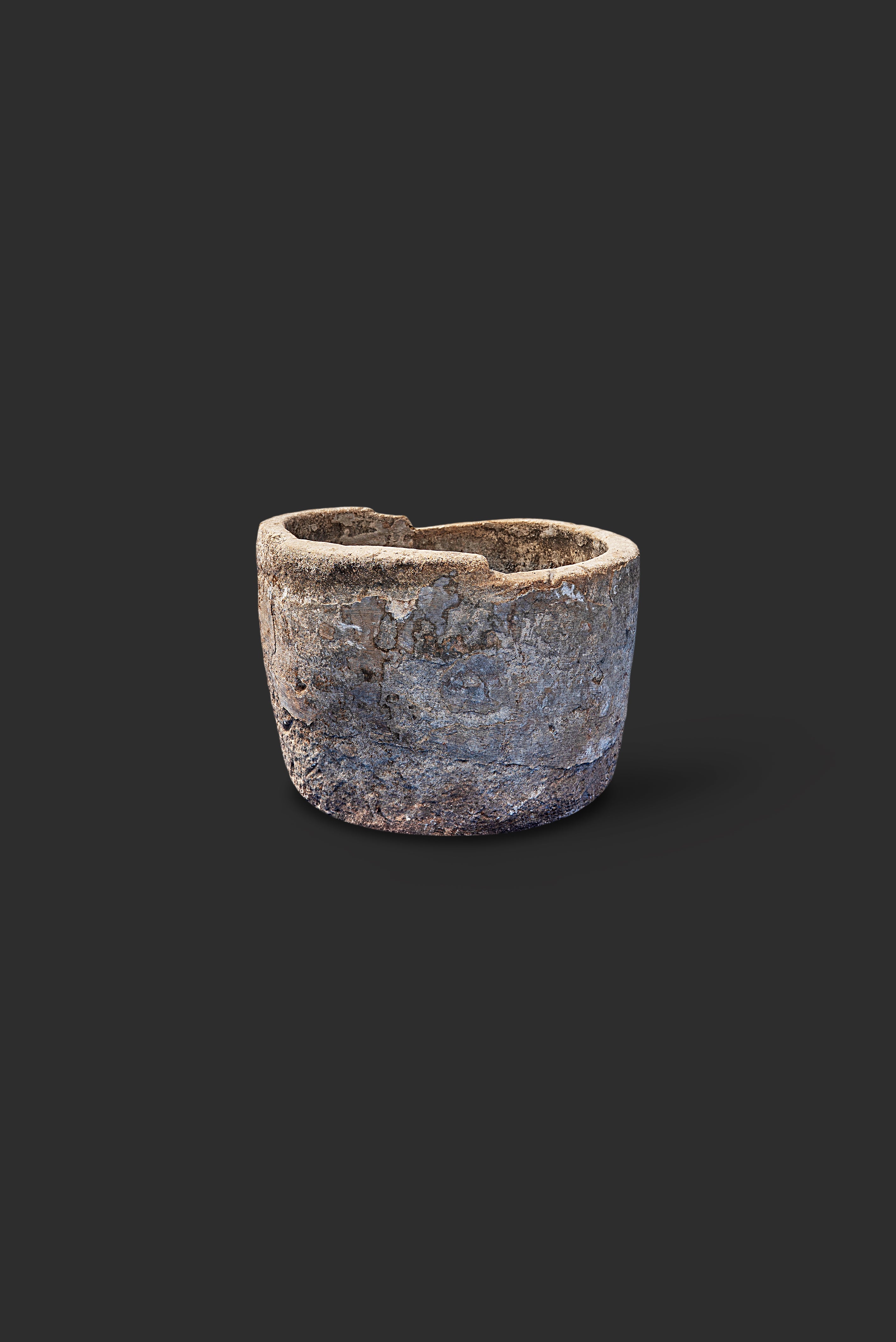 limestone-planter-1058-3