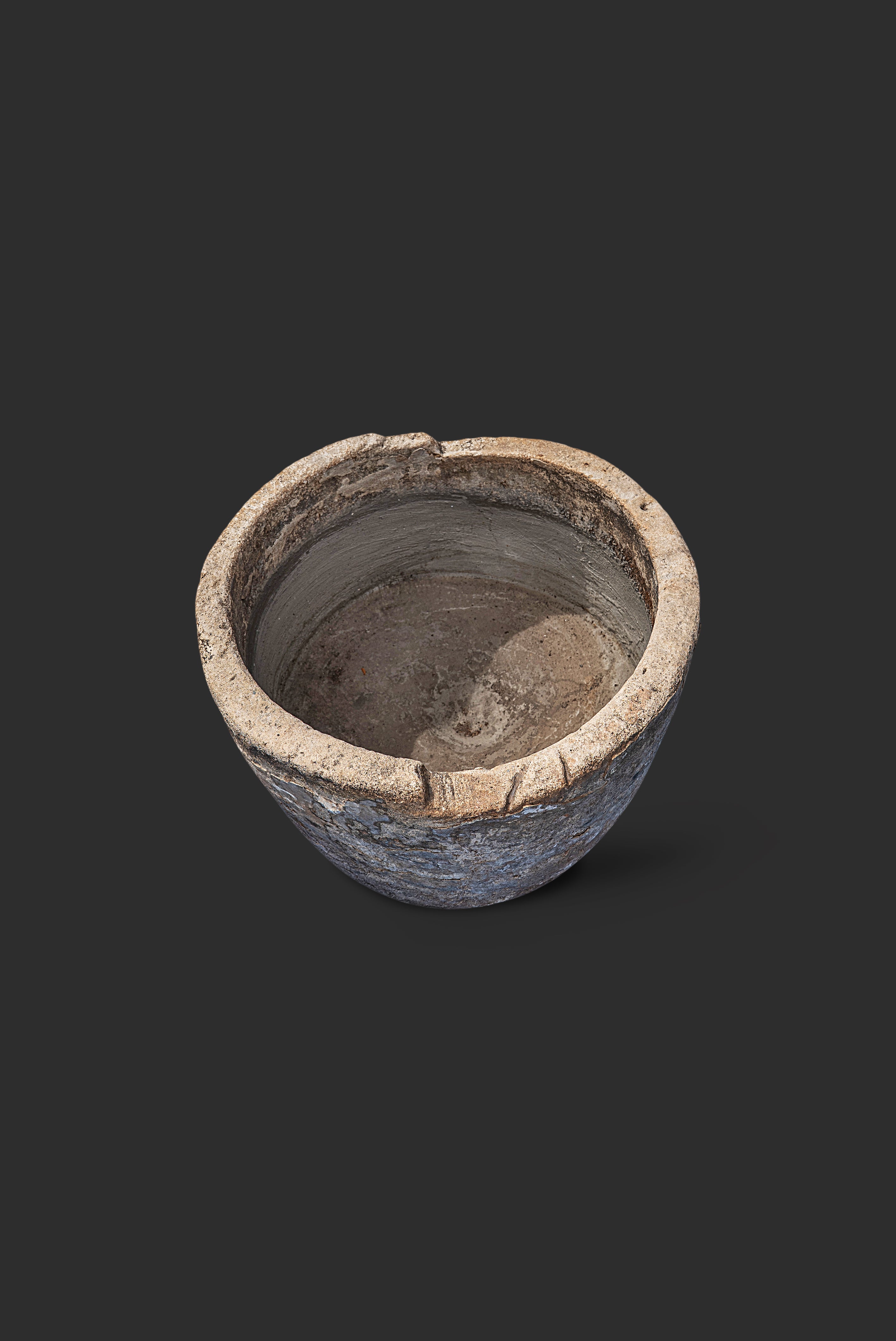limestone-planter-1058-4