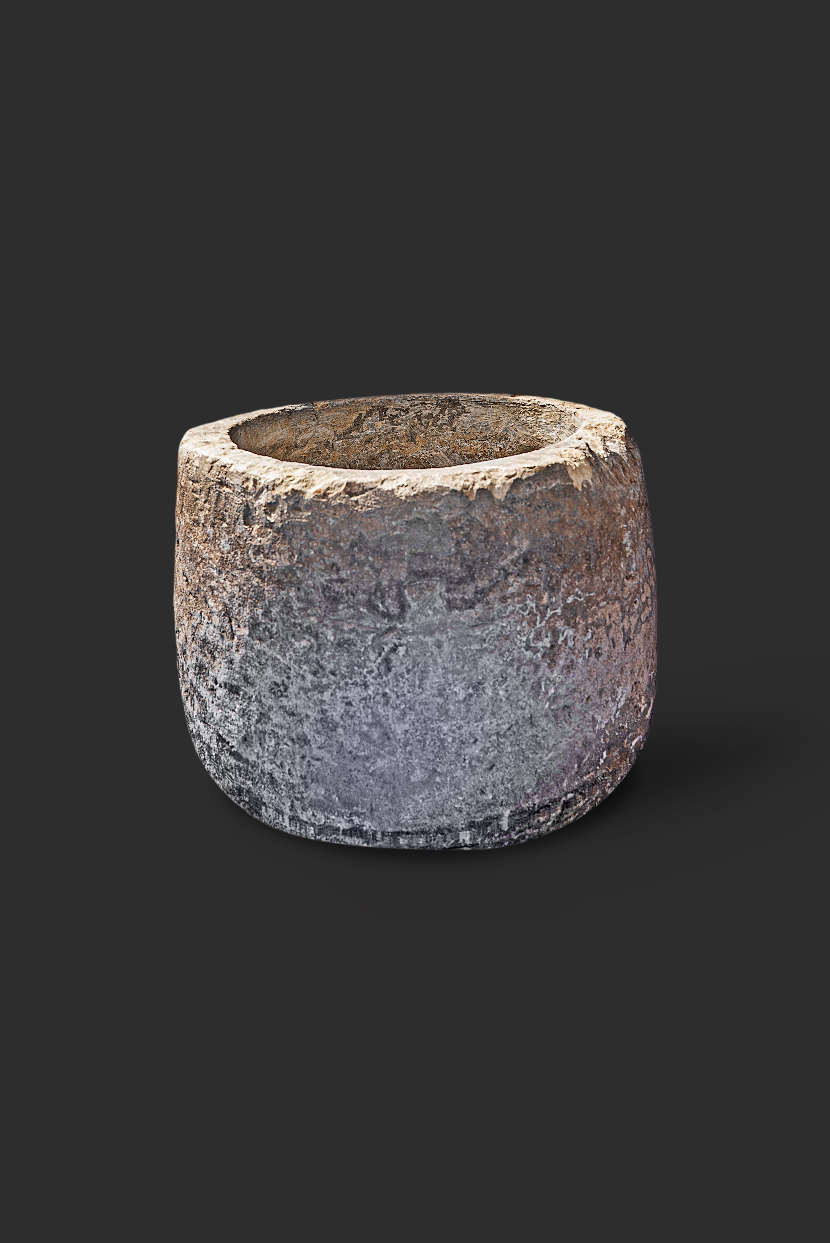 limestone-planter-1060-2