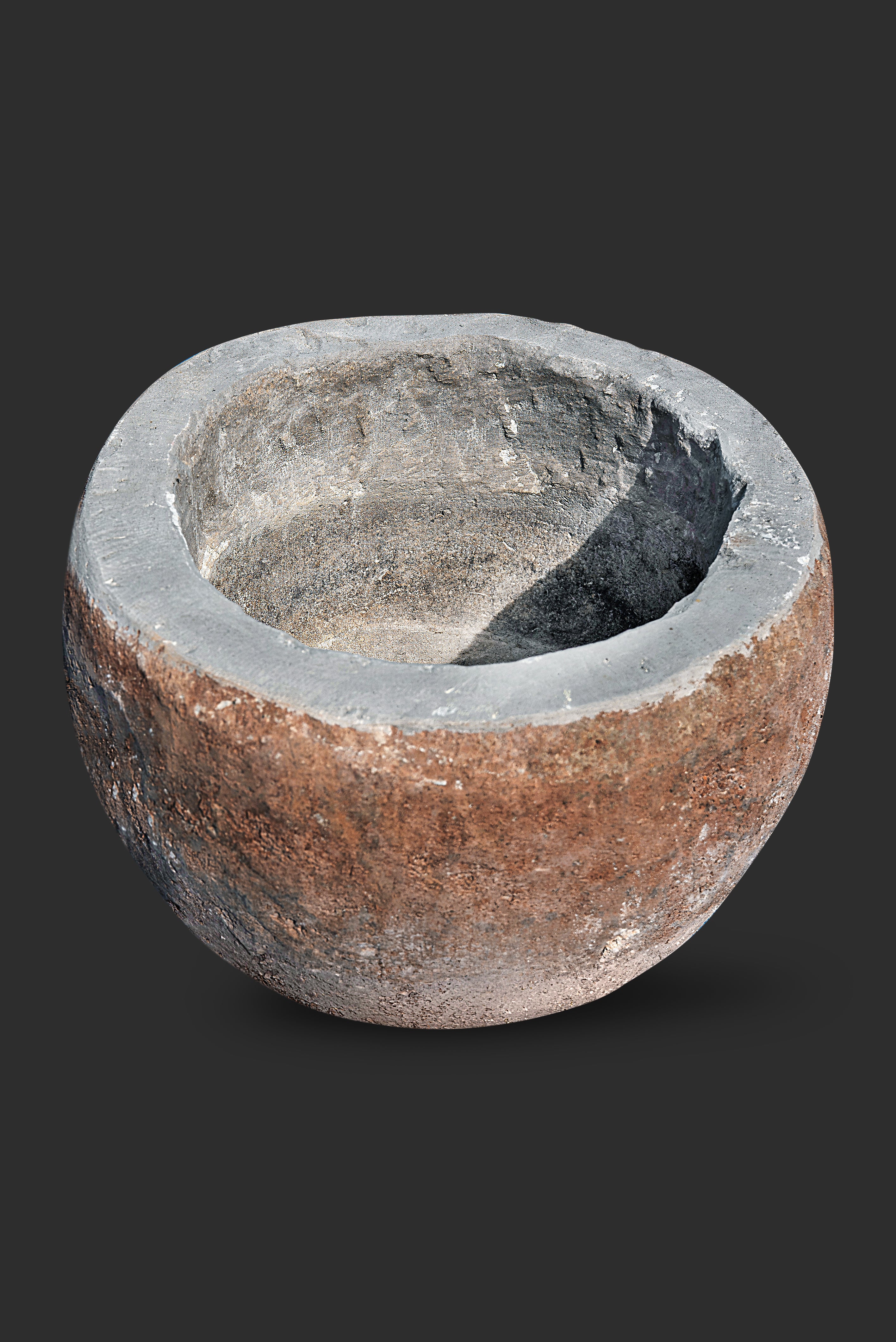limestone-planter-1006-4