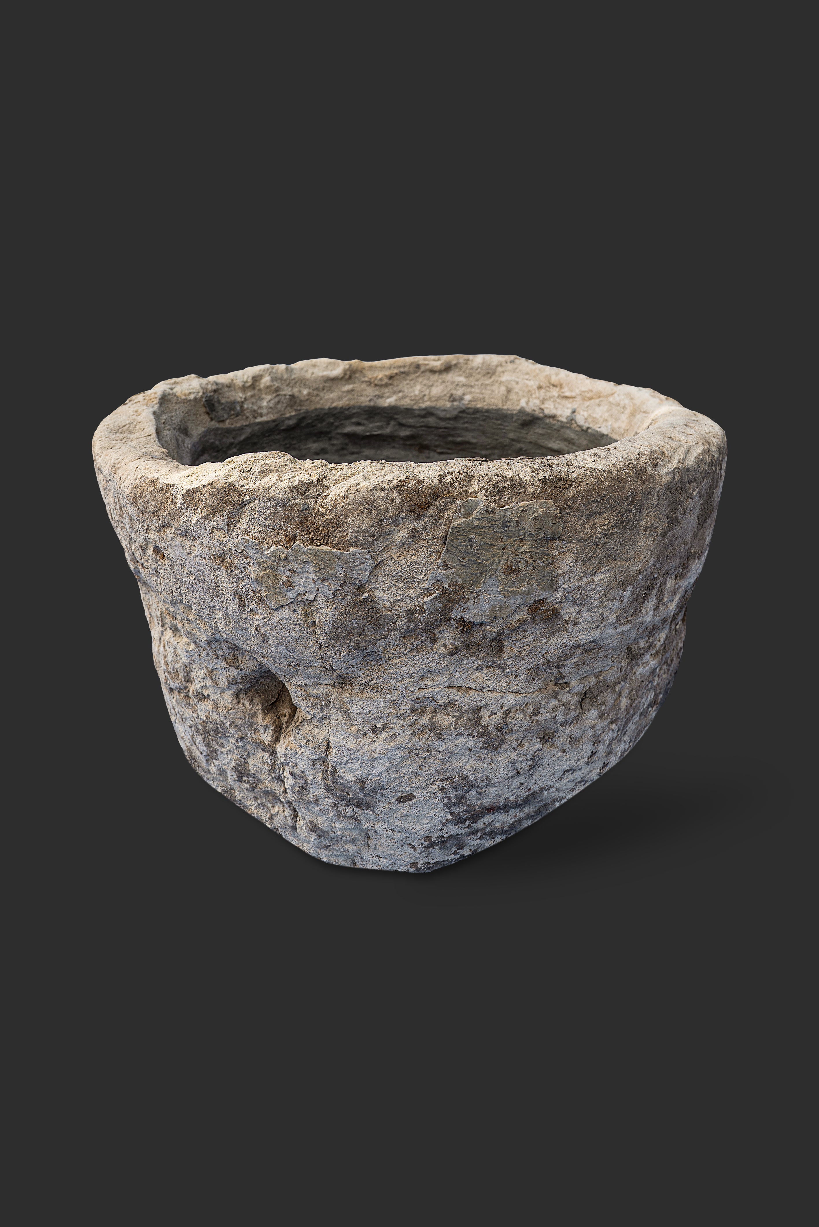 limestone-planter-1061-2
