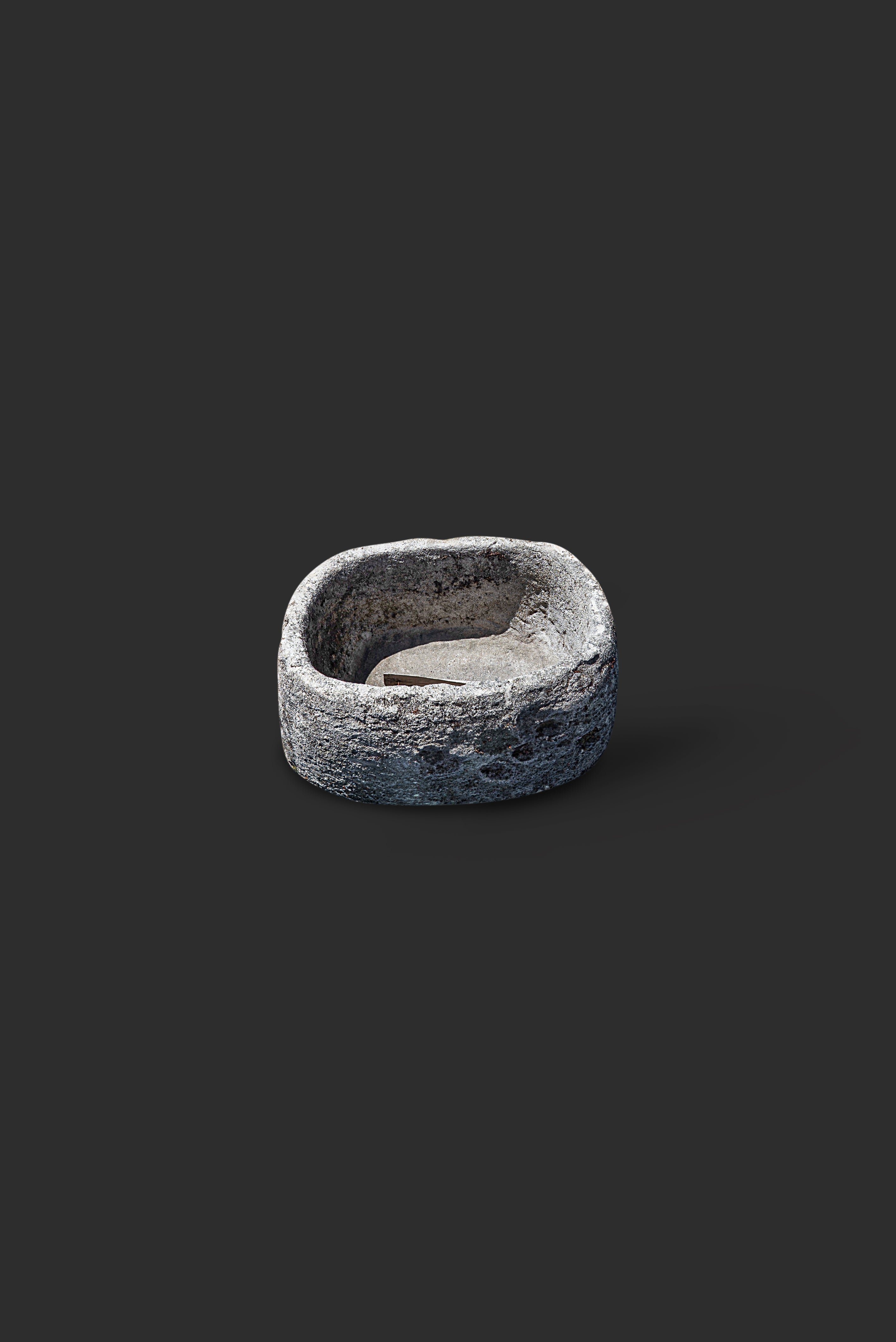 limestone-planter-1063-4