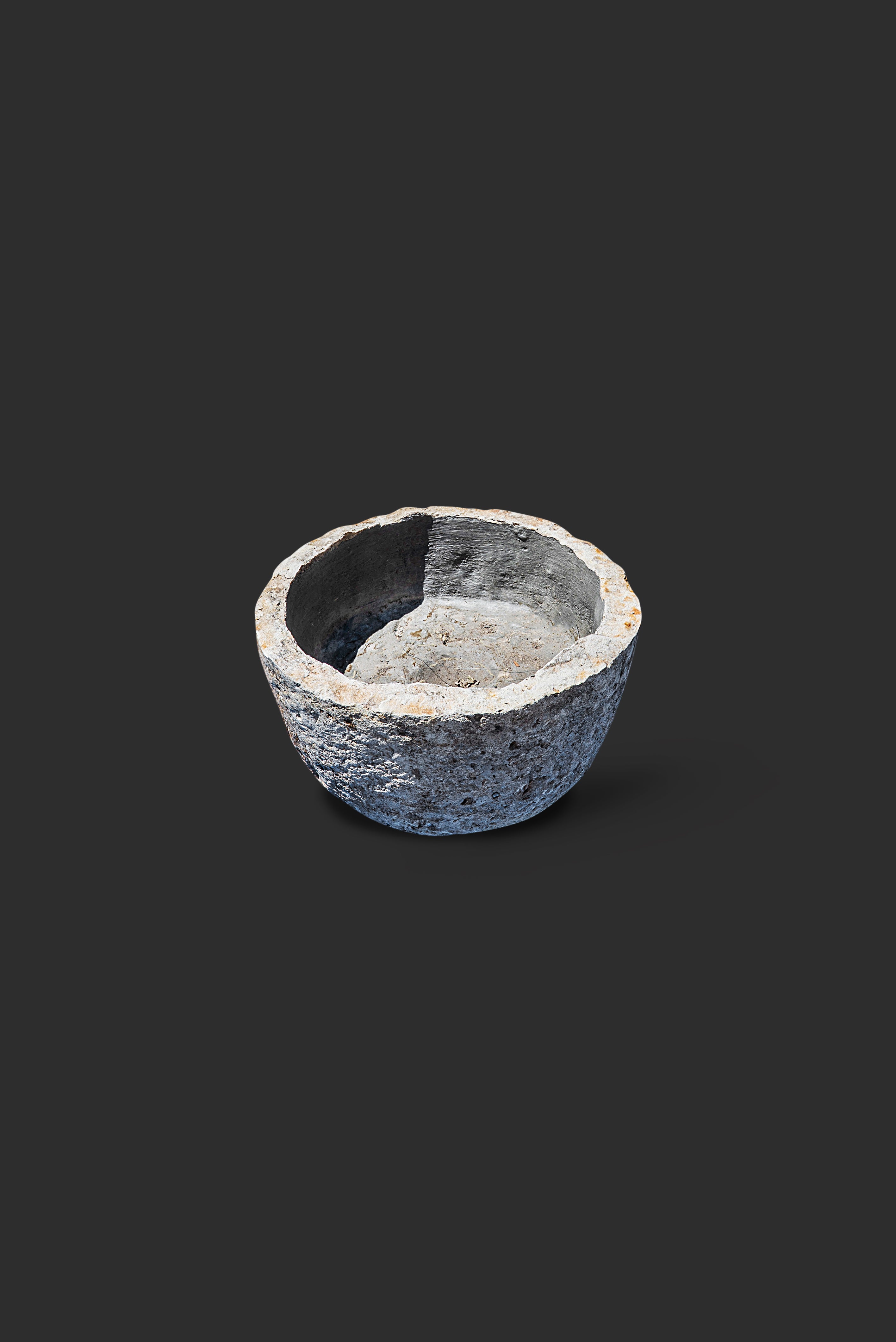 limestone-planter-1064-4