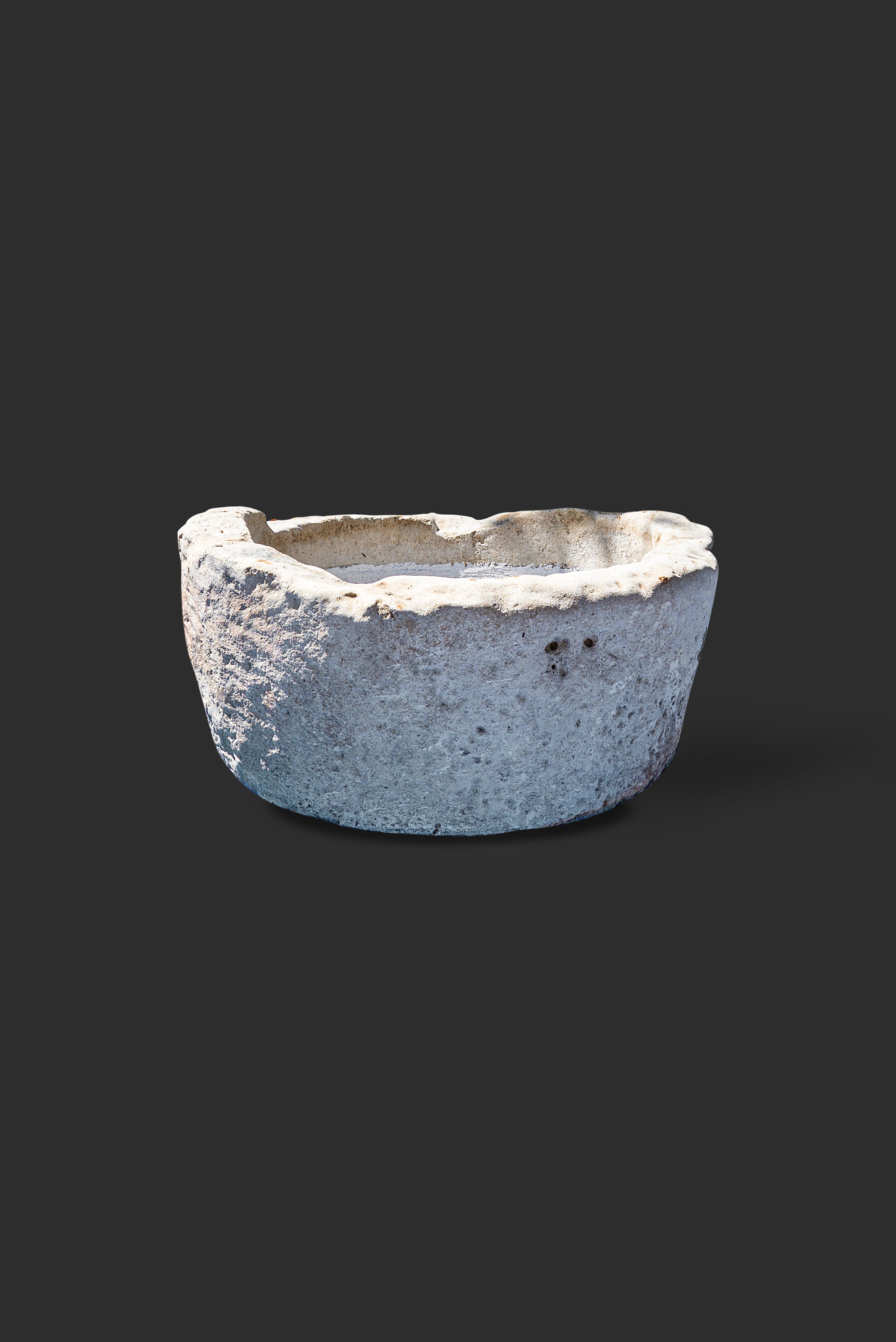 limestone-planter-1066-3