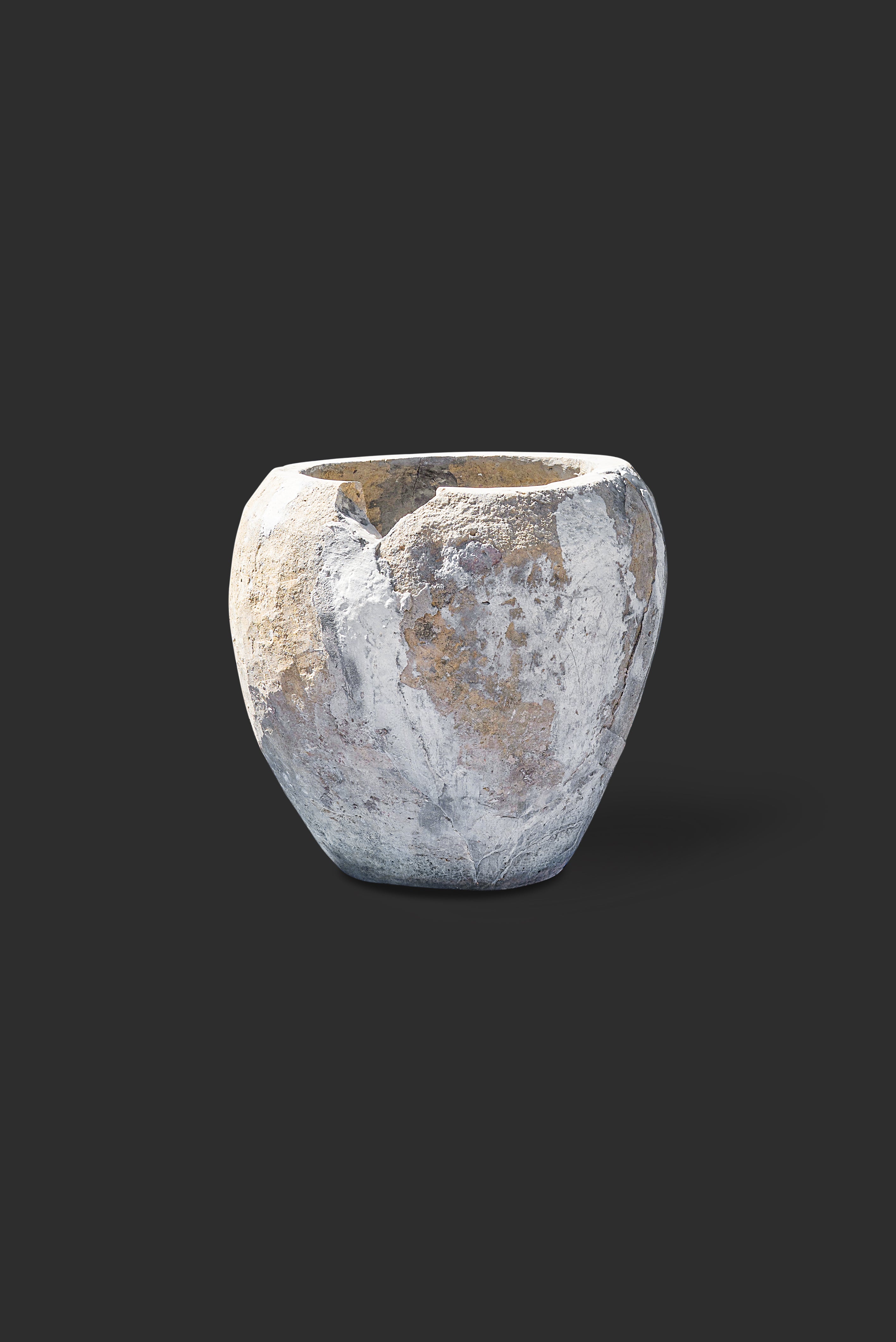 limestone-planter-1069-1