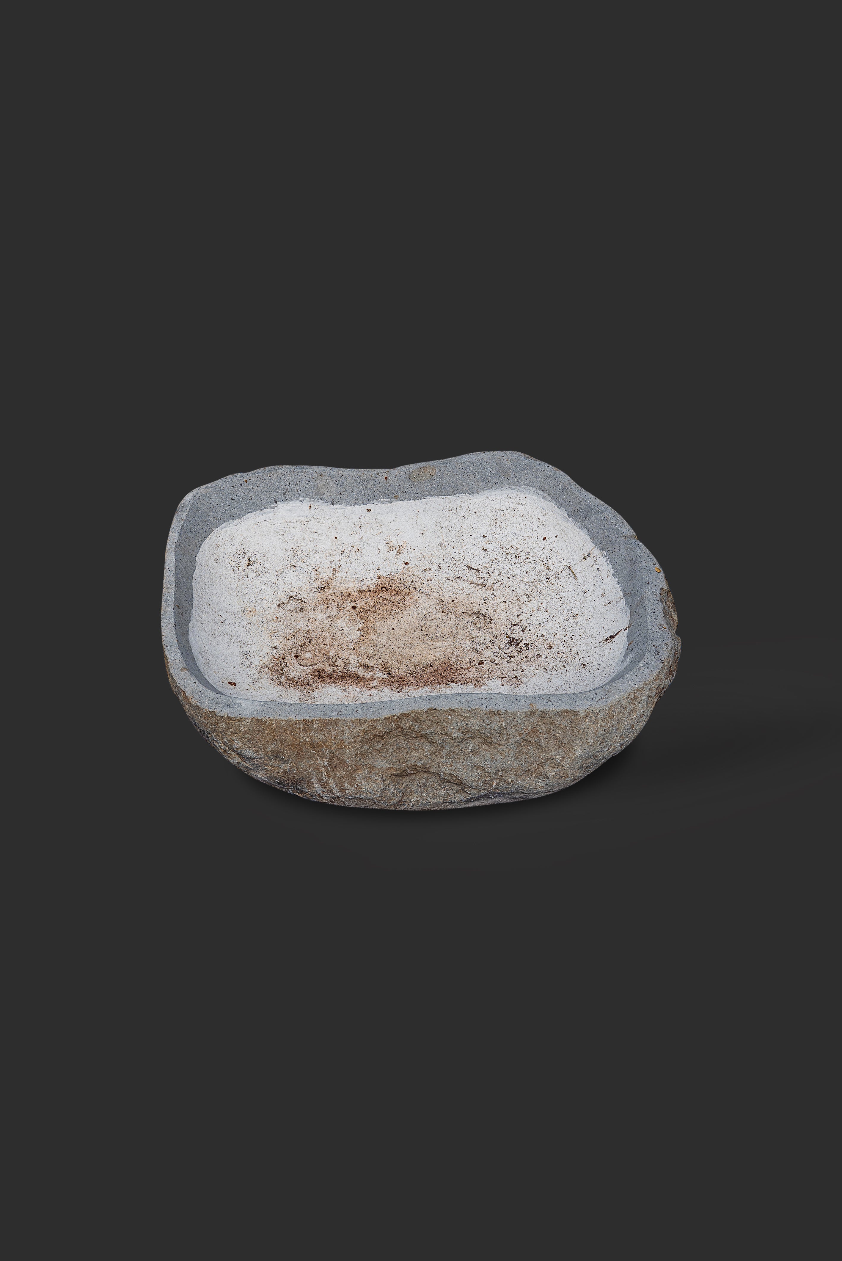 limestone-planter-1074-4