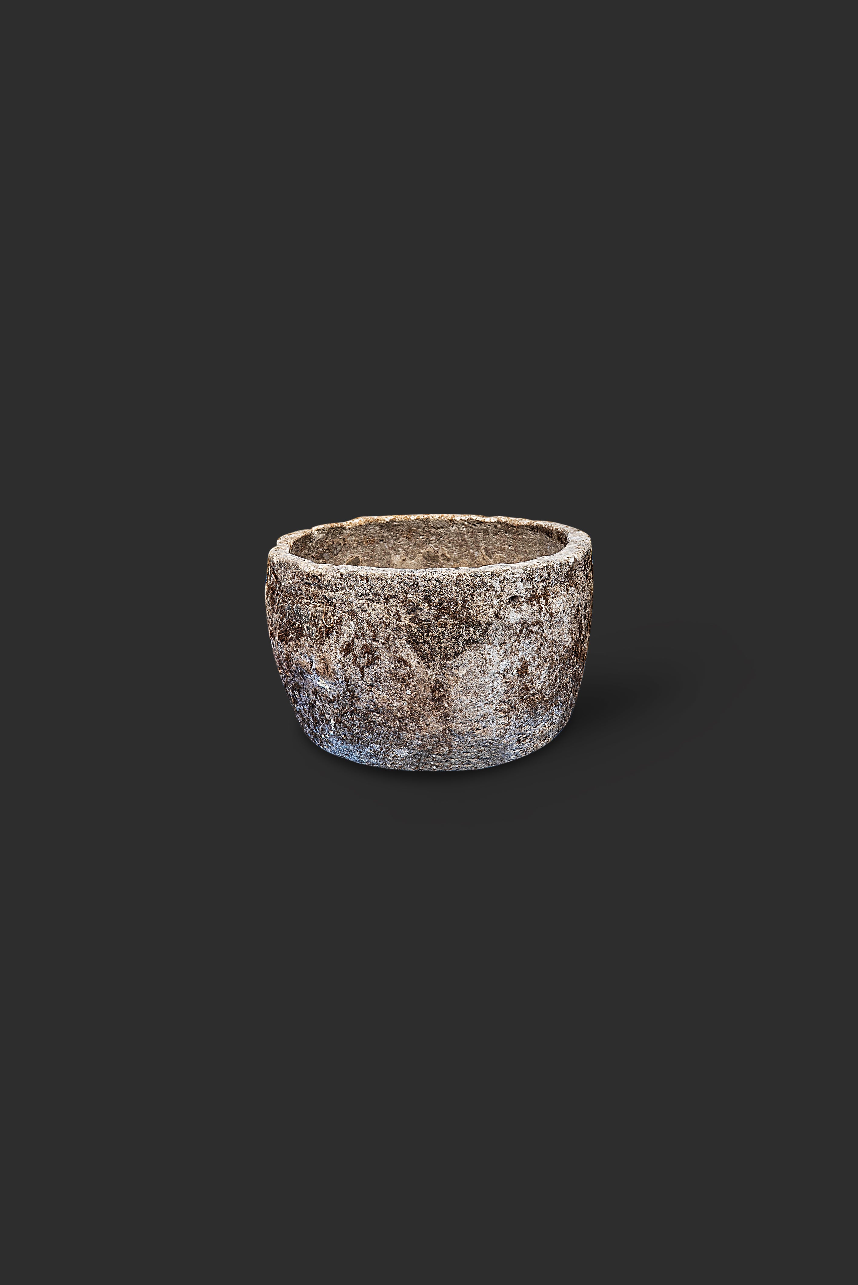 limestone-planter-1079-3
