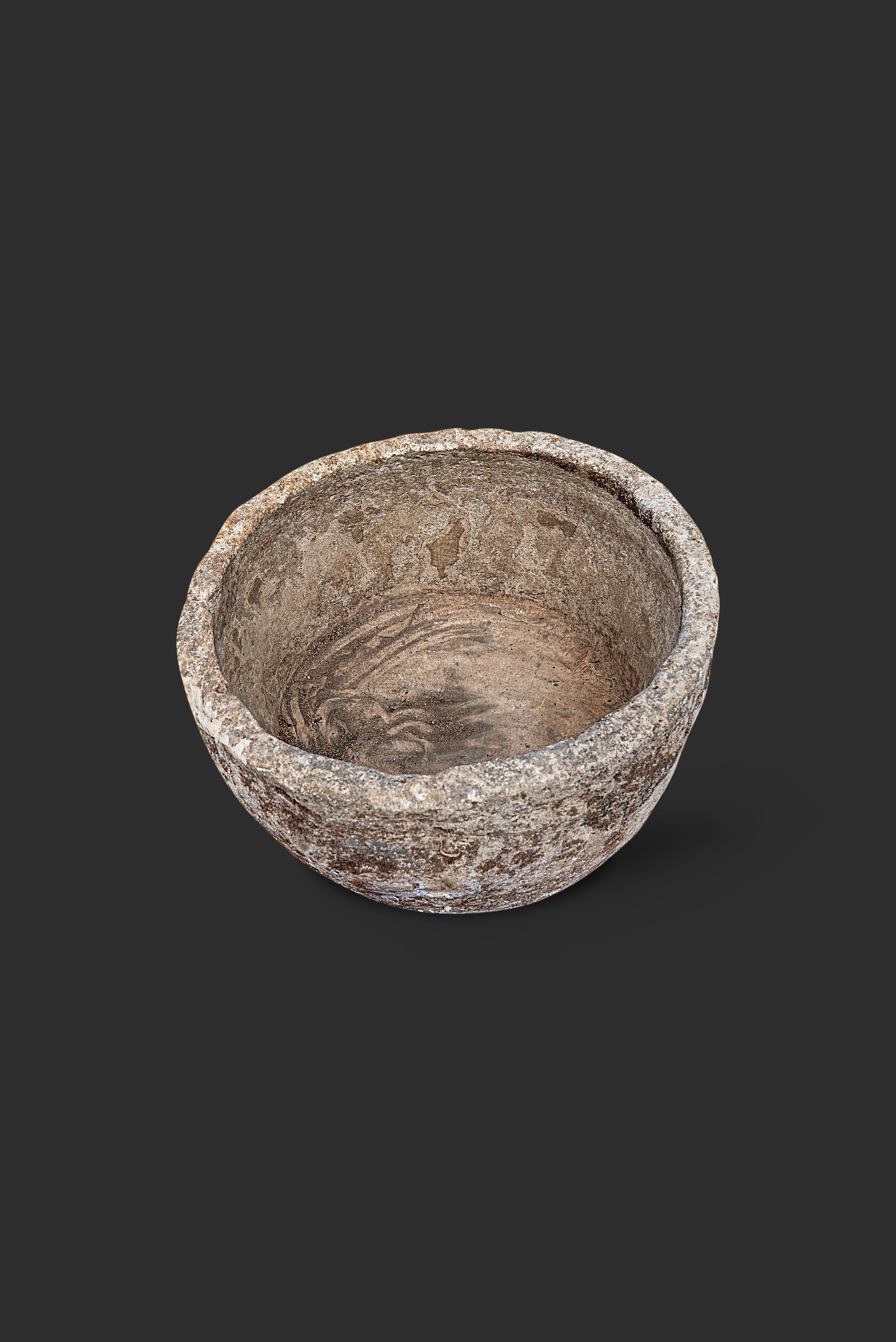 limestone-planter-1079-4