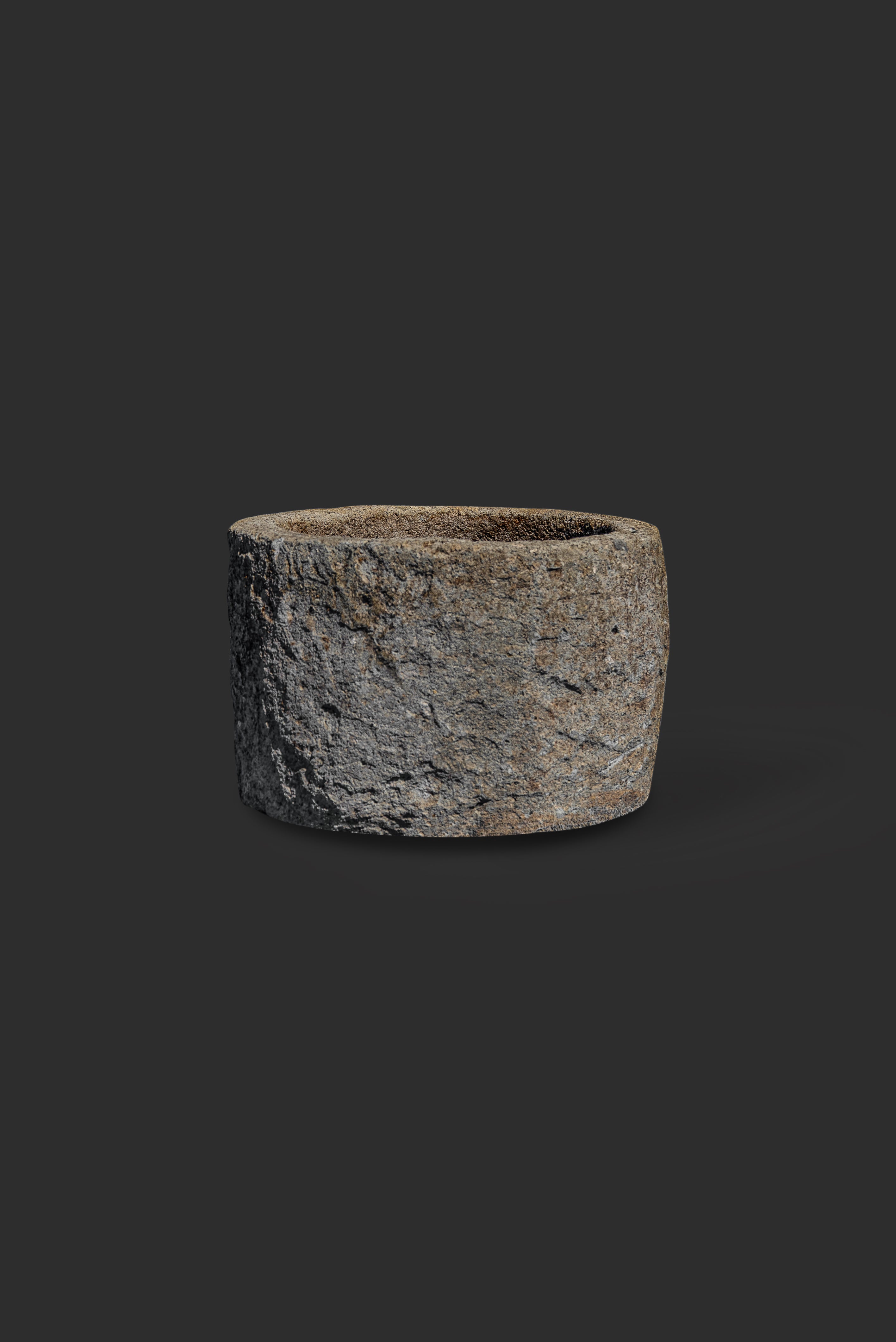 limestone-planter-1009-1