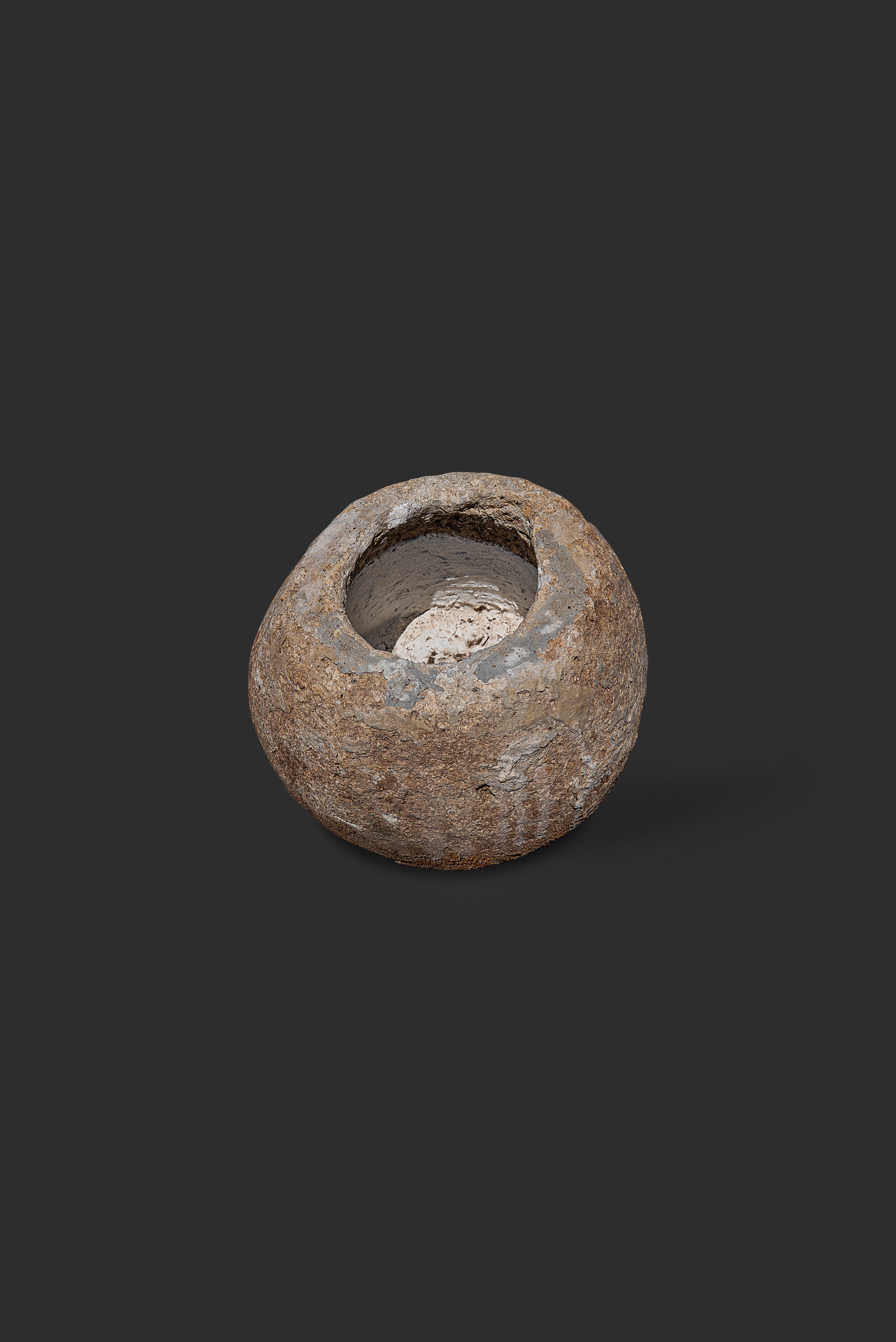 limestone-planter-1084-4