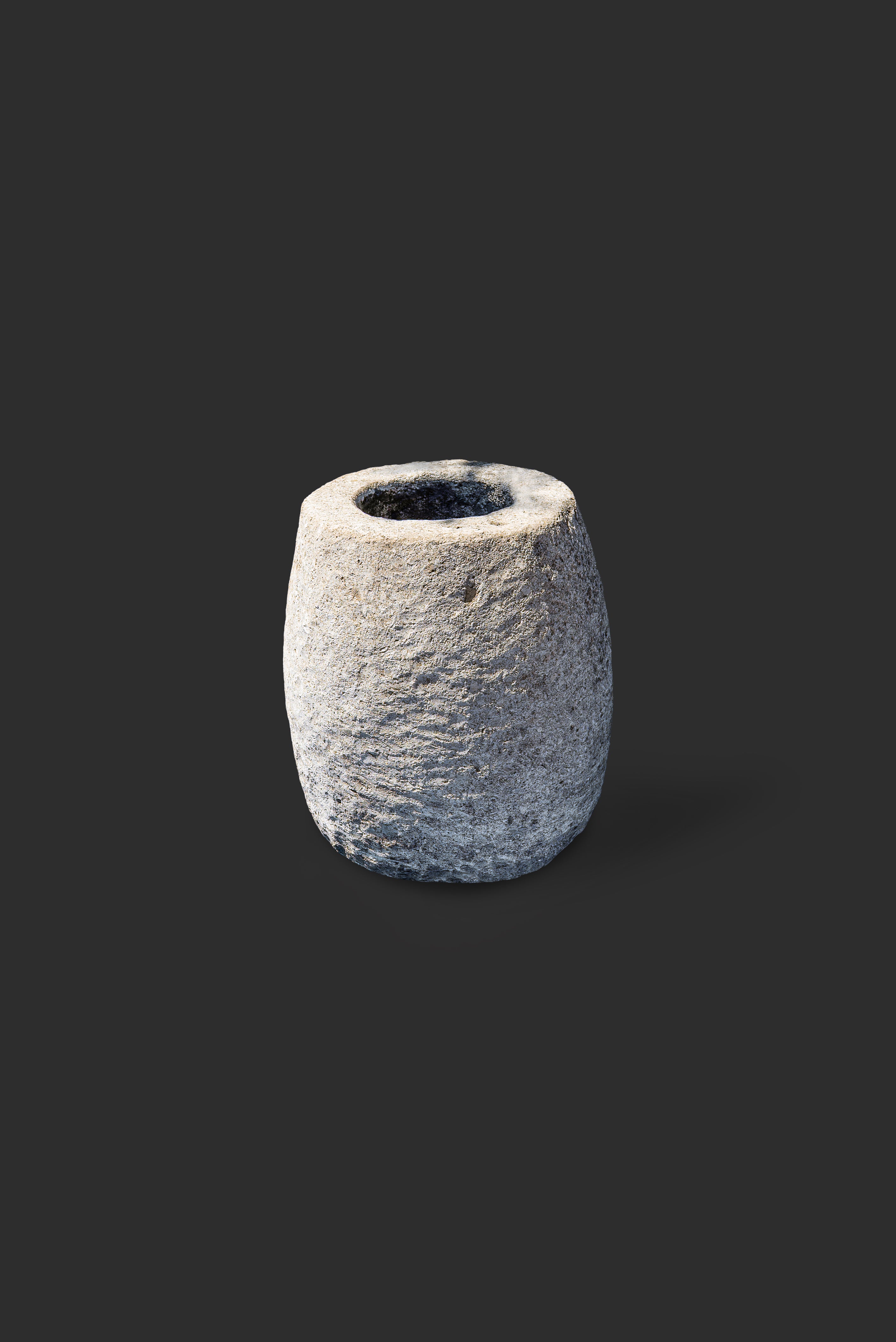 limestone-planter-1094-1