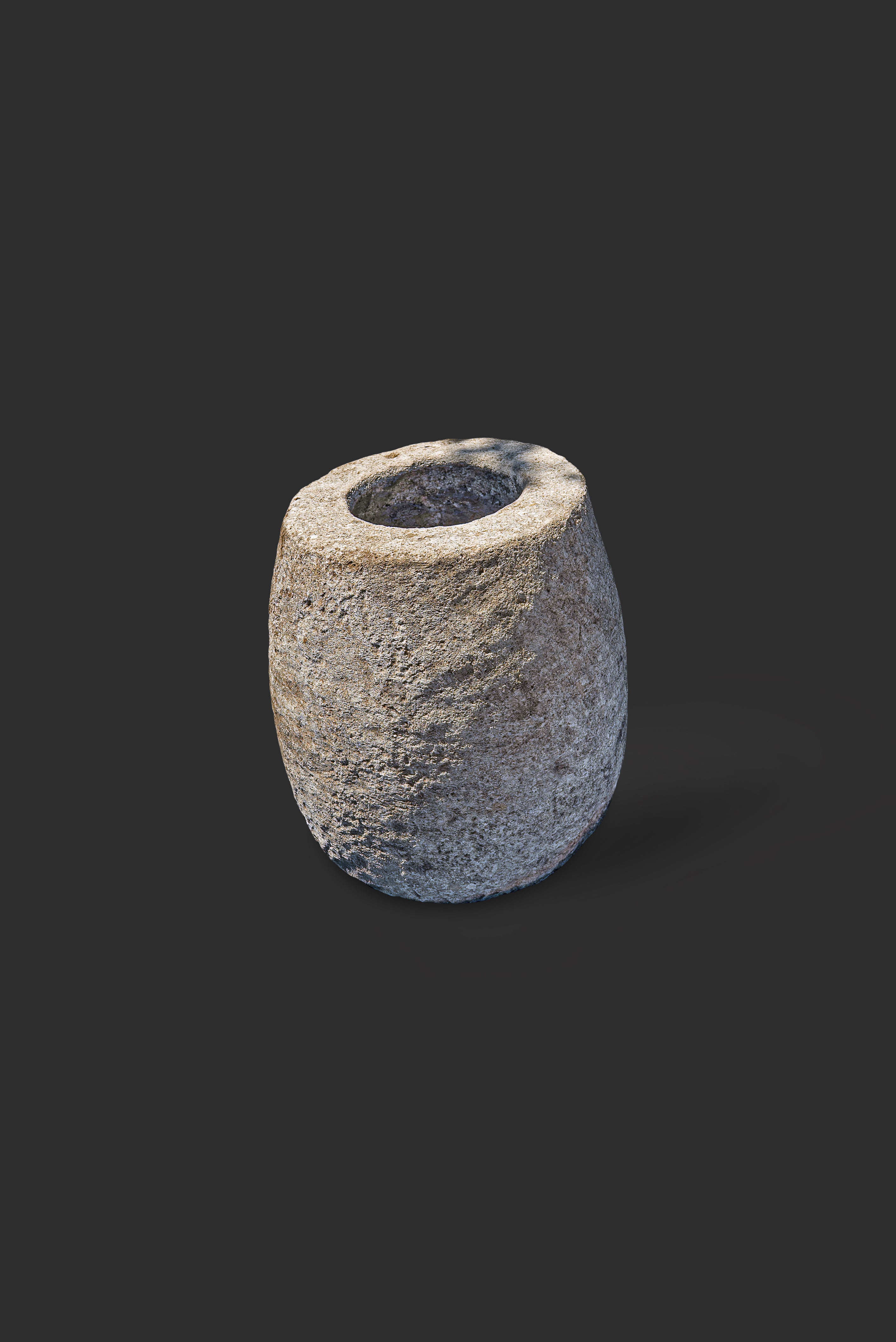 limestone-planter-1094-3