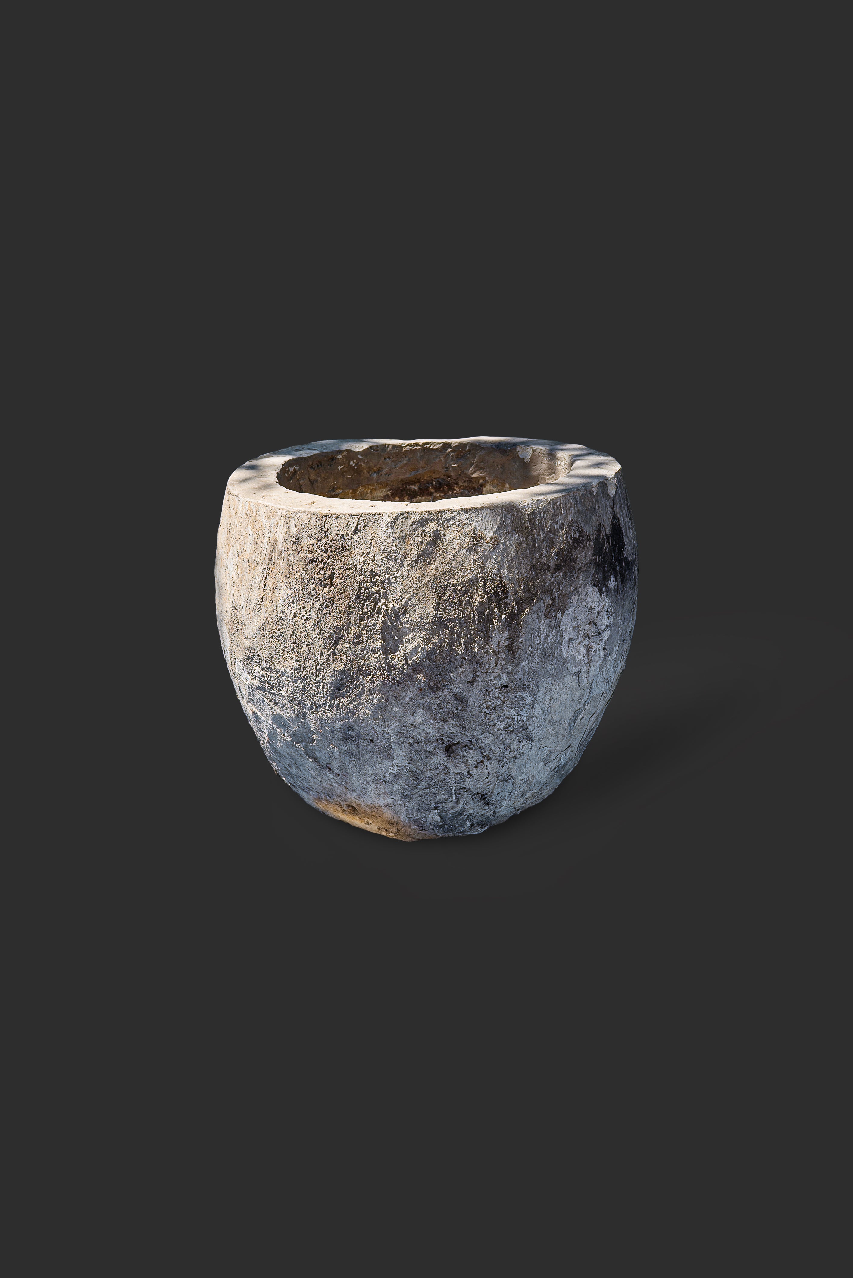 limestone-planter-1096-1